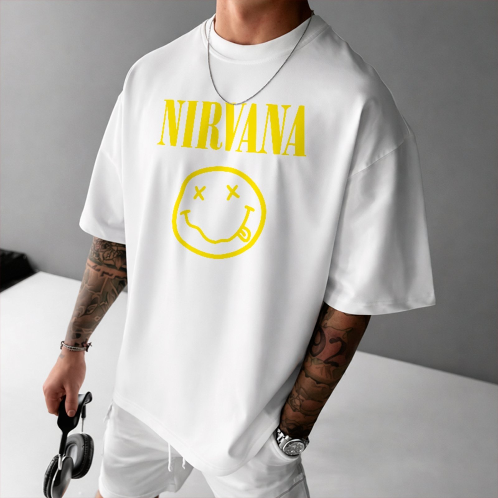 Camiseta Oversized Nirvana Rock Vintage Estampa Smile 90s Branco