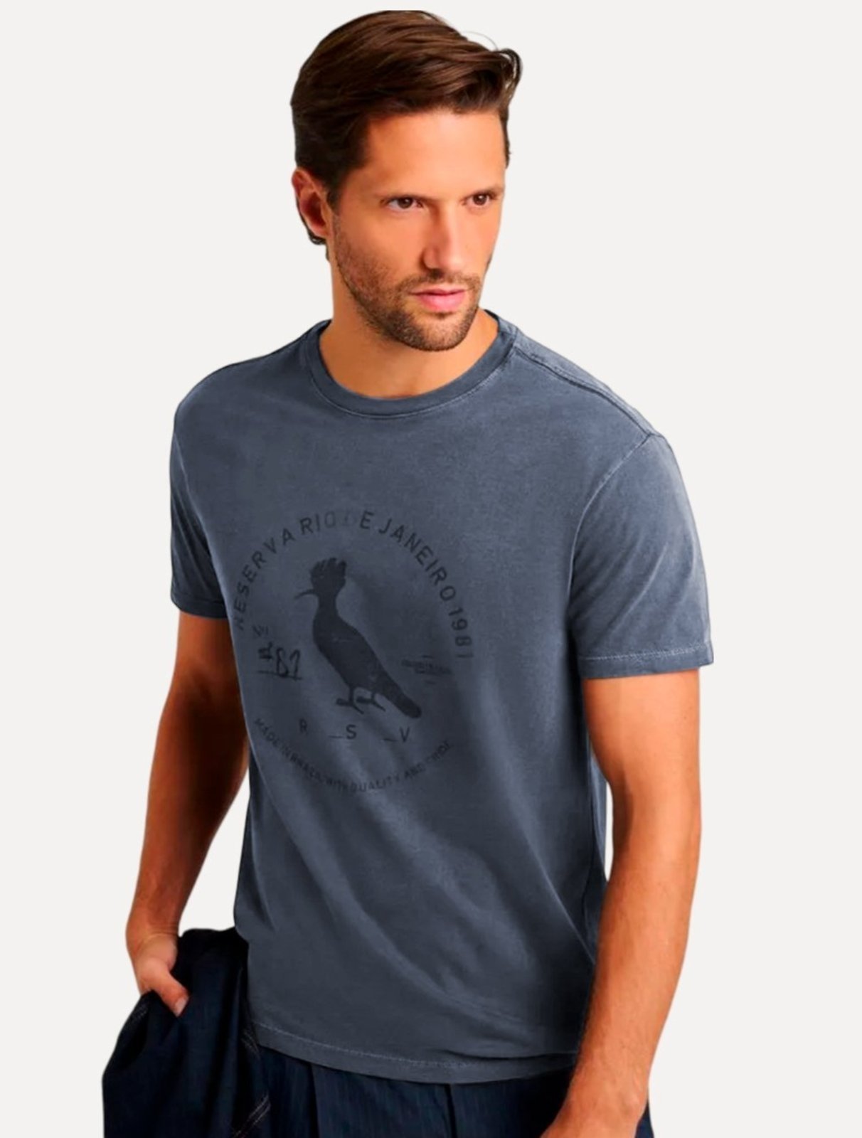 Camiseta Reserva Masculina Carimbo Gaze Stoned Marinho
