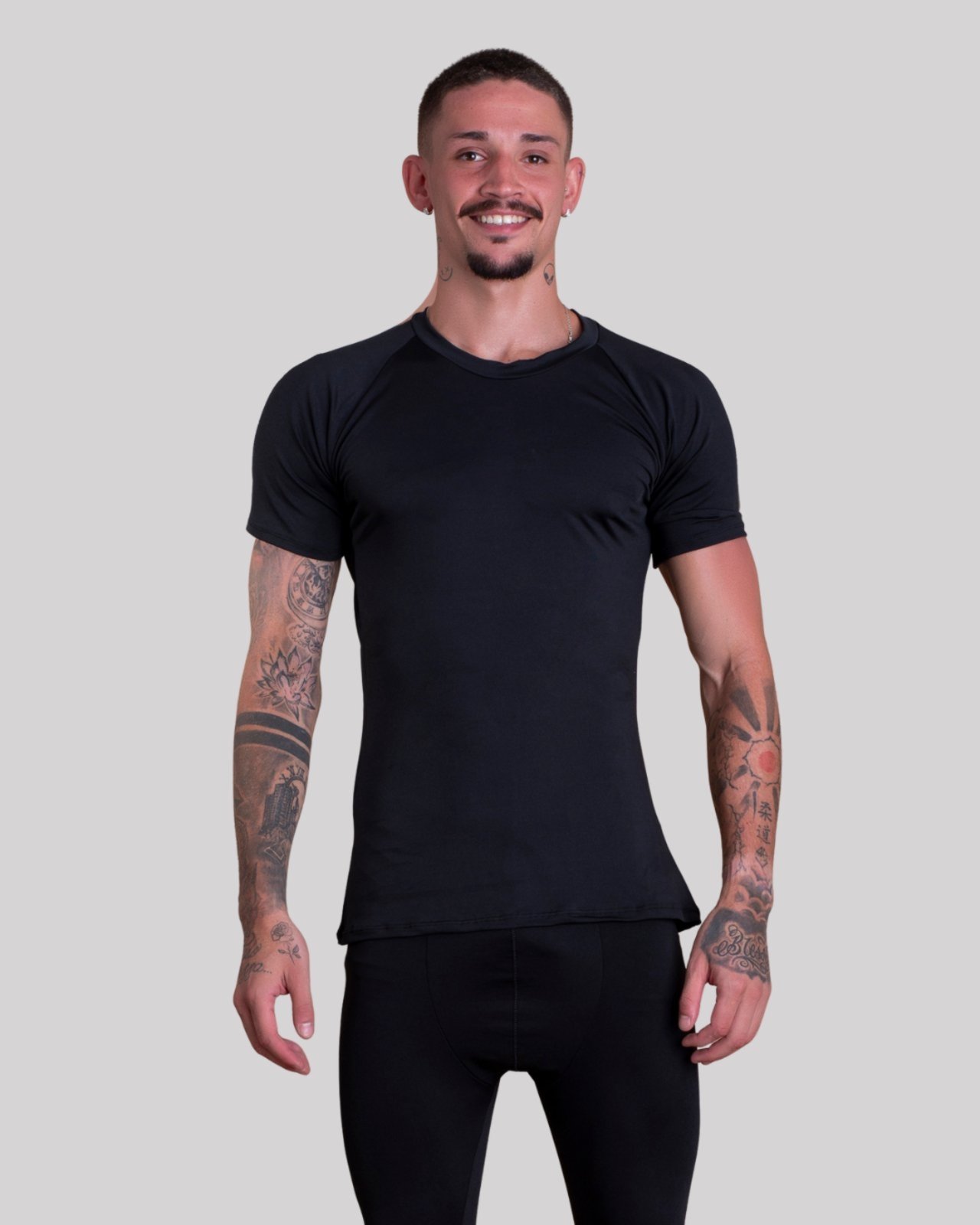 Camisa Segunda Pele Masculina GJR Modas Proteção Solar Uv+50 Camiseta Térmica Manga Curta Moda Inverno E Verão Curta Preto