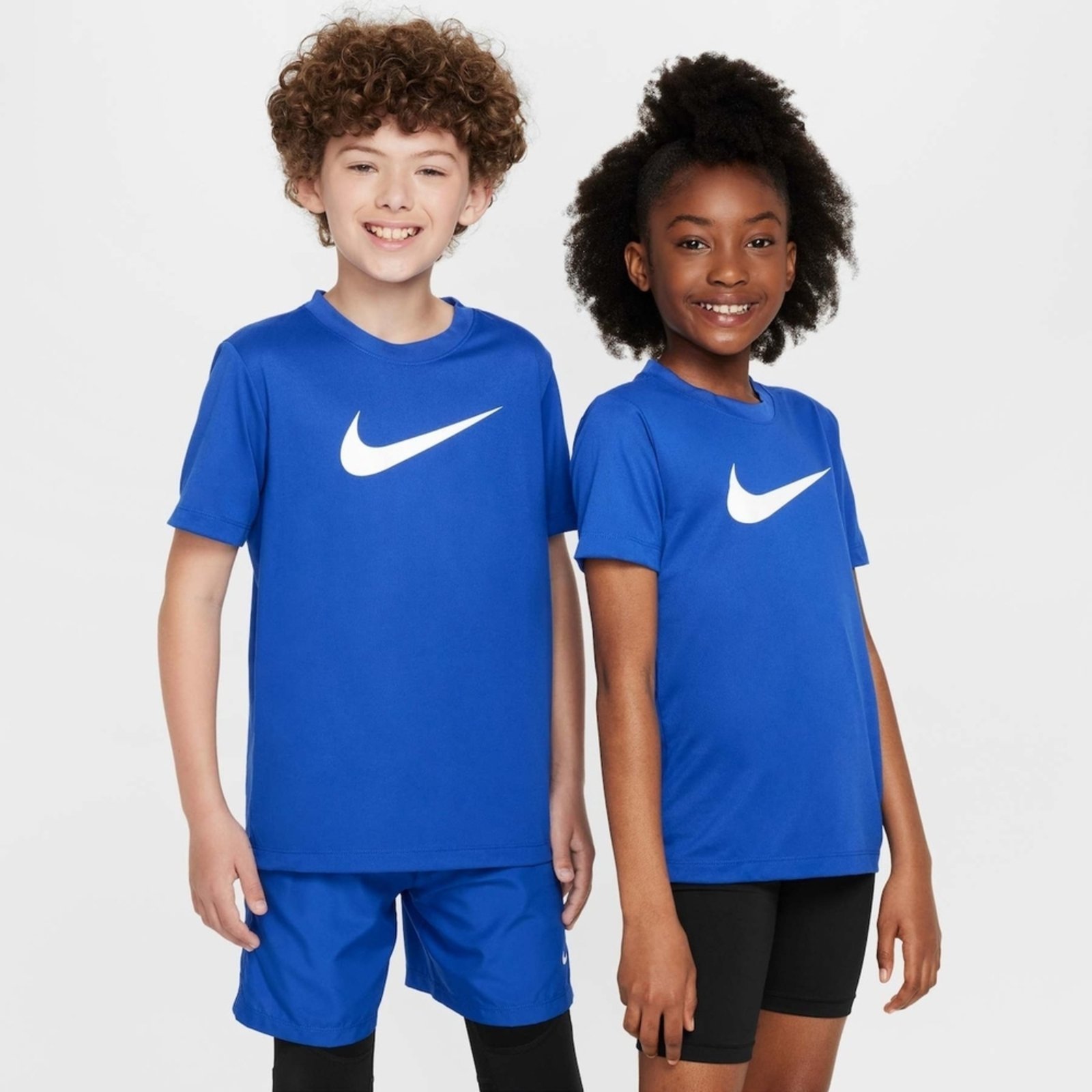 Camiseta Nike Dri-FIT Legend Swoosh