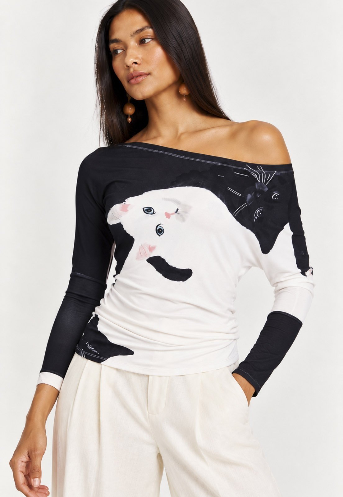 Blusa Amazonia Vital Acapu Ampla Estampa Confraria dos Bichanos