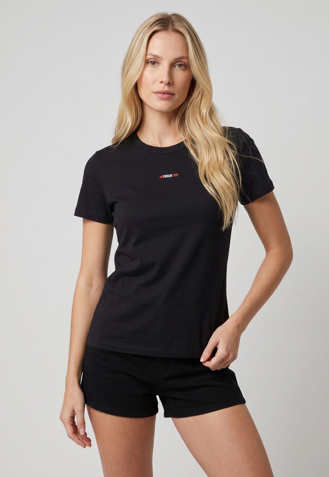 Camiseta Feminina Forum Logo Preta