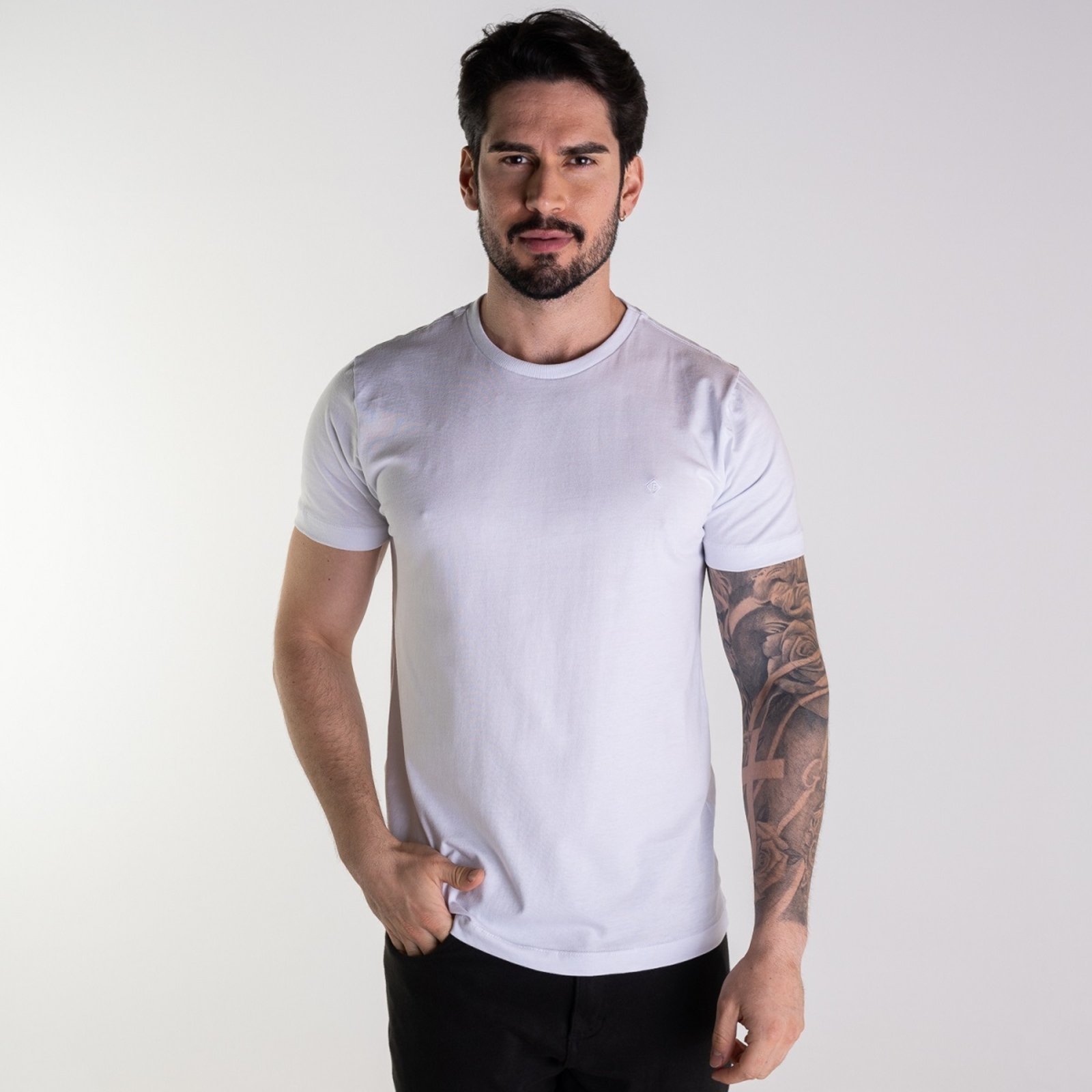 Camiseta Forum Essentials Branco