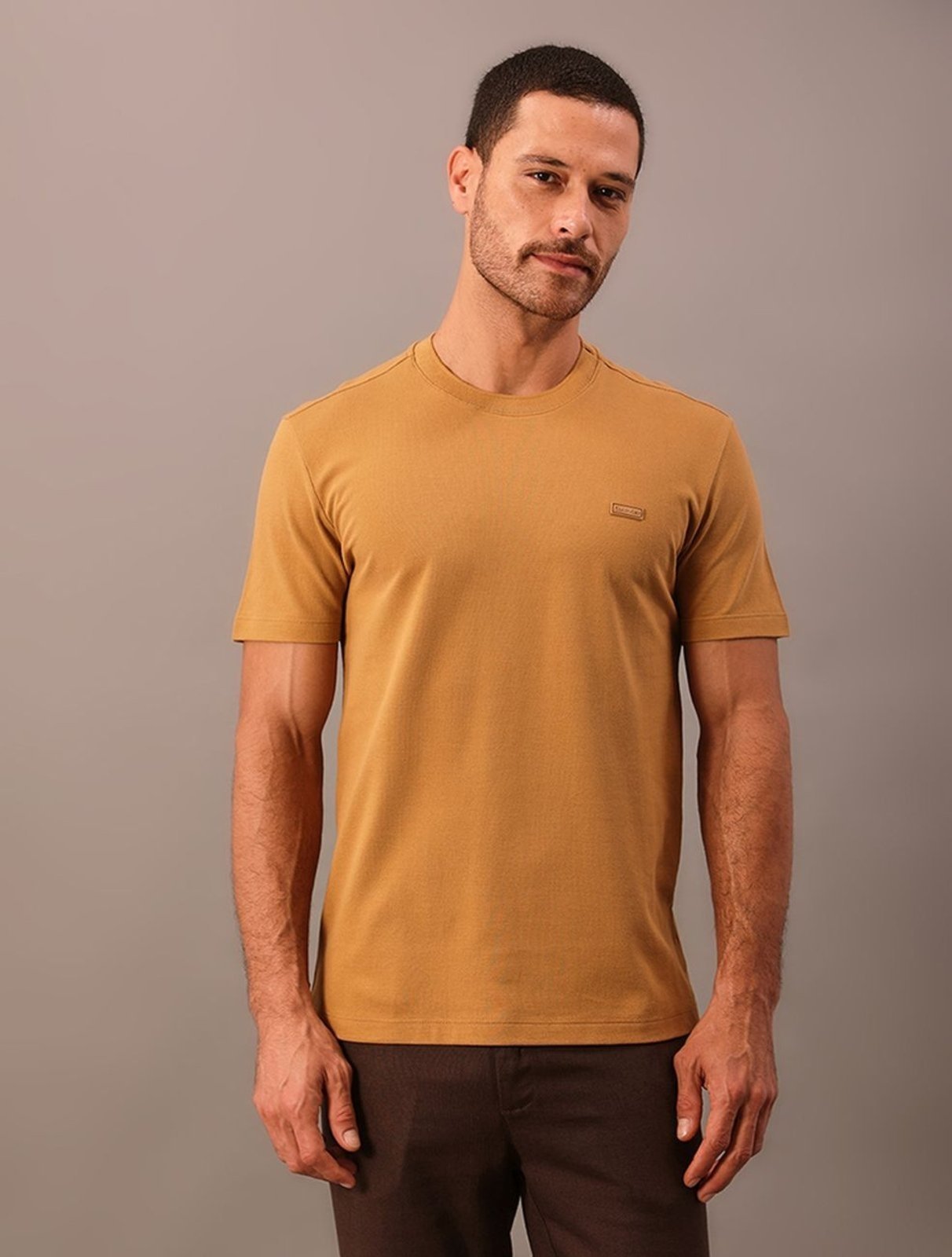 Camiseta Manga Curta Calvin Klein Masculino Piquet Patch Borrach - Havana Calvin Klein Jeans