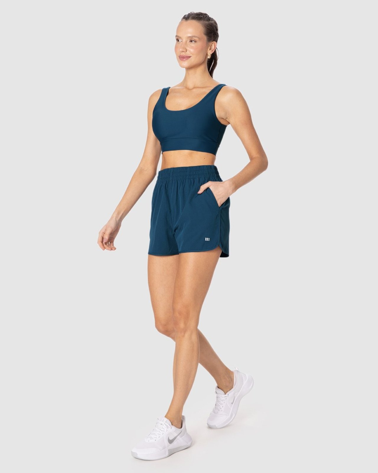 Shorts Esportivo Feminino Runner Bolso-Faca Em Tafetá Com Elastano Malwee Active