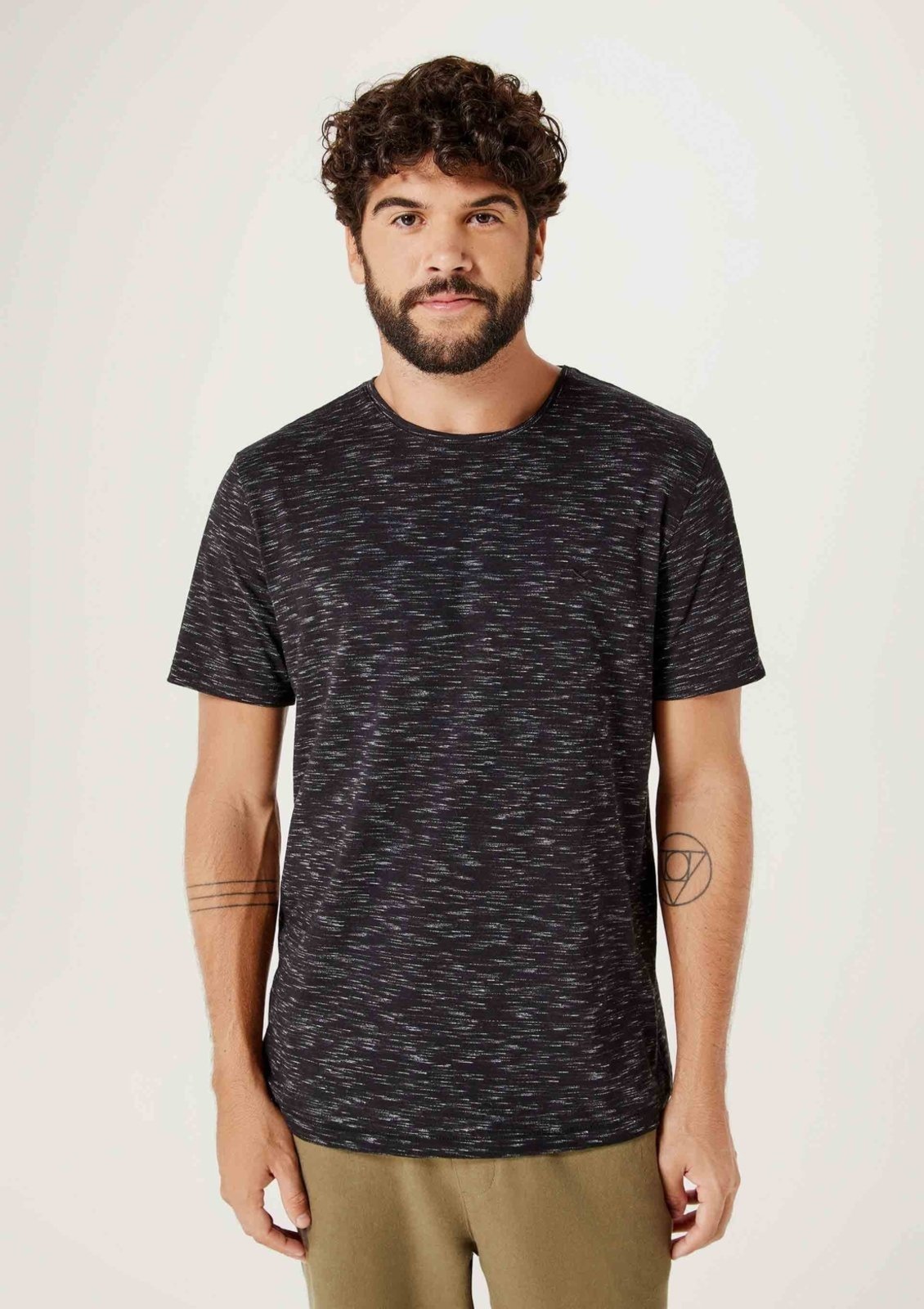 Camiseta Hering Básica Regular Manga Curta CINZA
