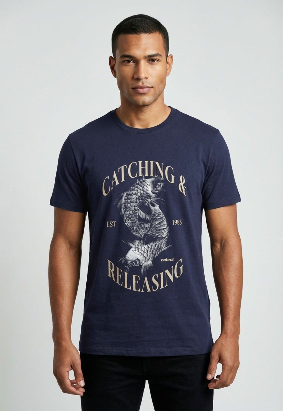 Vista 2 Camiseta Masculina Colcci Estampa Peixes azul marinho Colcci azul marinho