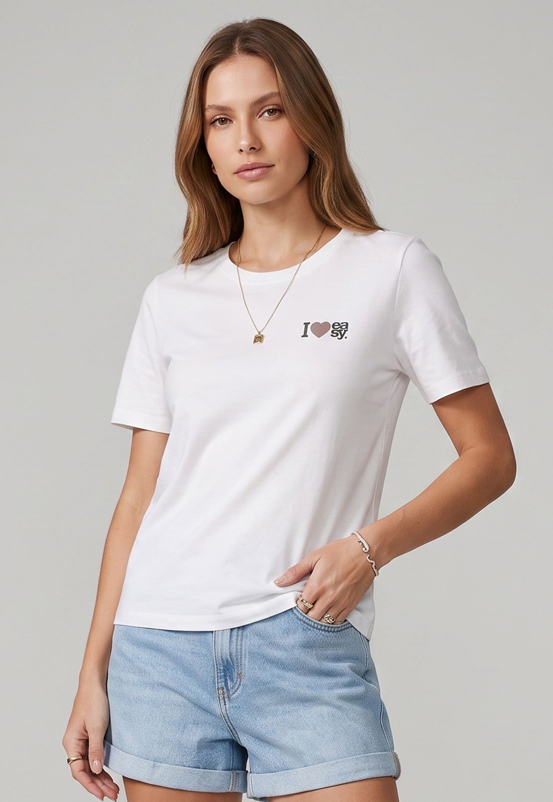 Camiseta Feminina Lança Perfume Estampa I love easy Branca