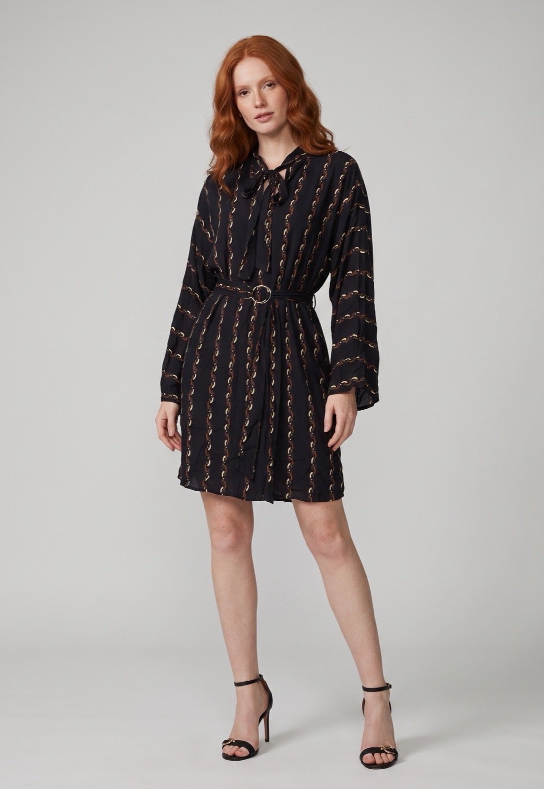 Vestido Feminino Lez a Lez Manga Longa Decote V Preto