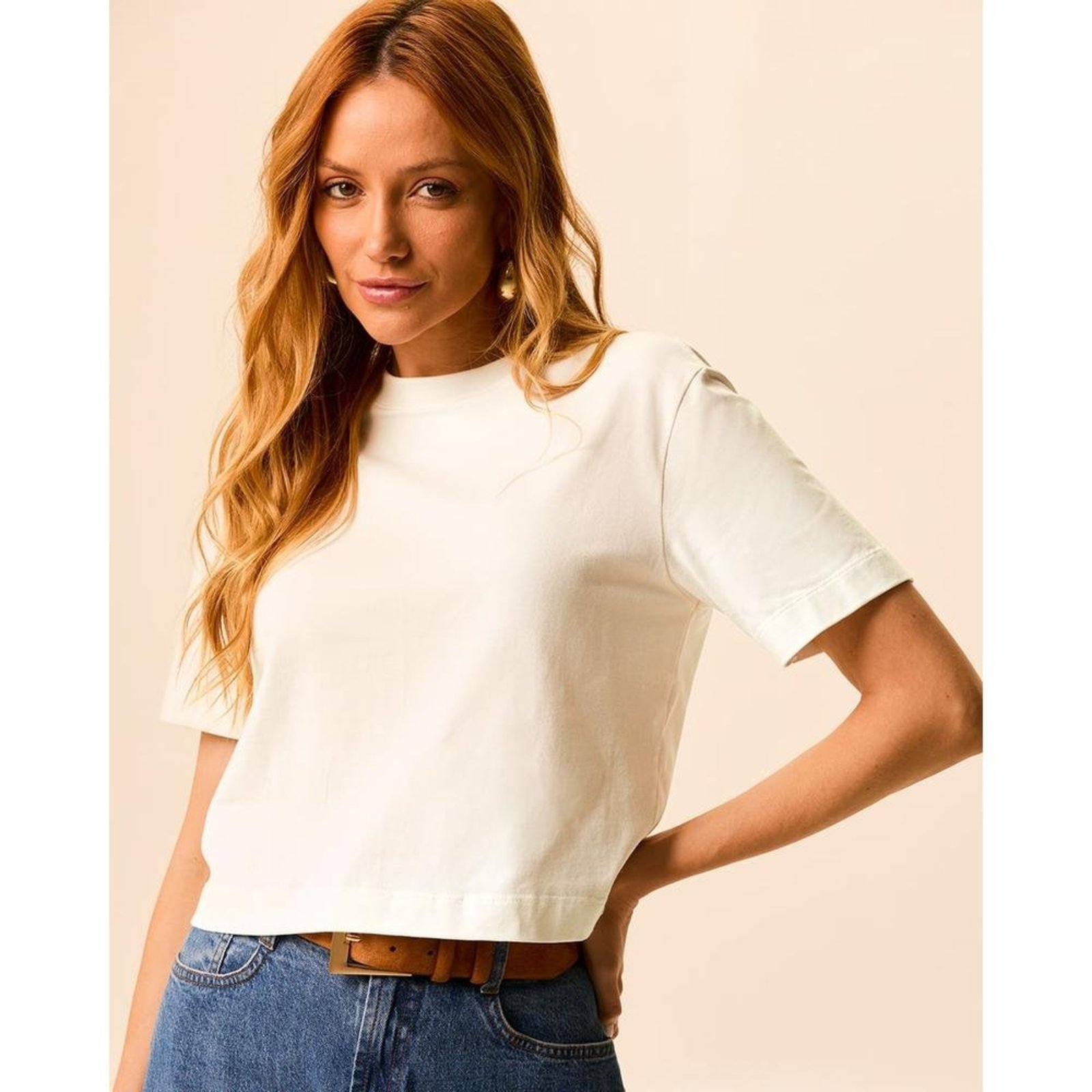 Camiseta Básica Feminina Box Curta Em Algodão