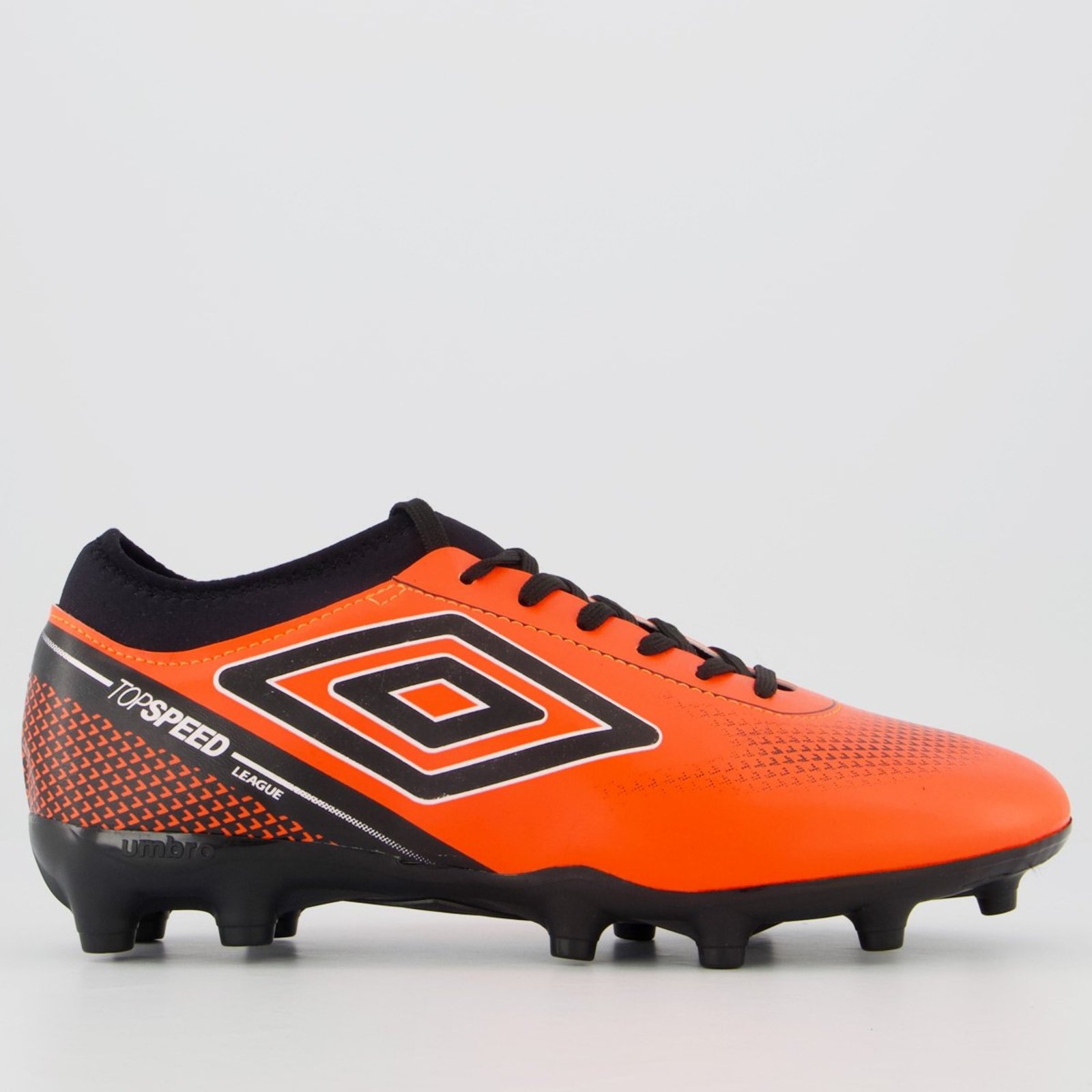 Chuteira Umbro Top Speed League Campo Laranja e Preta