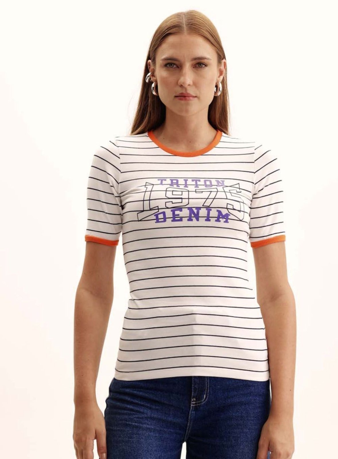Camiseta Feminina Small Listrada Branco