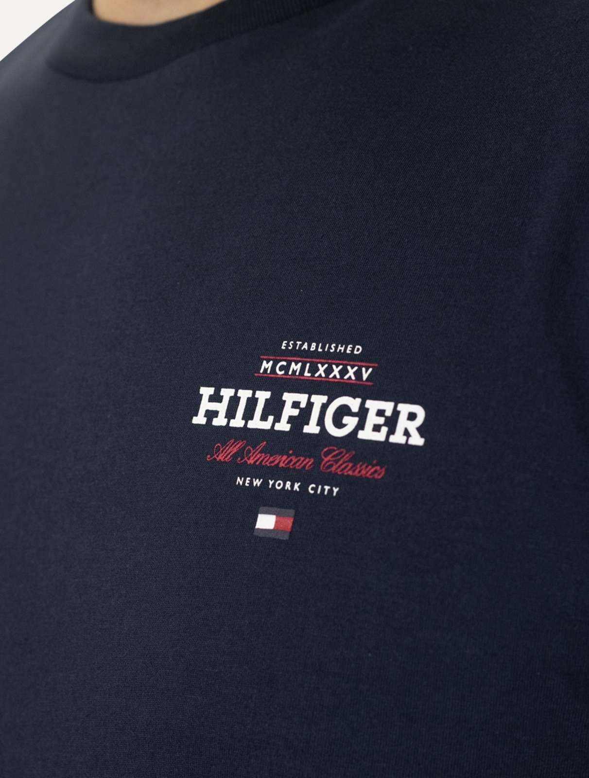 Vista 3 Camiseta Tommy Hilfiger Masculina Monotype All American azul marinho Tommy Hilfiger azul marinho