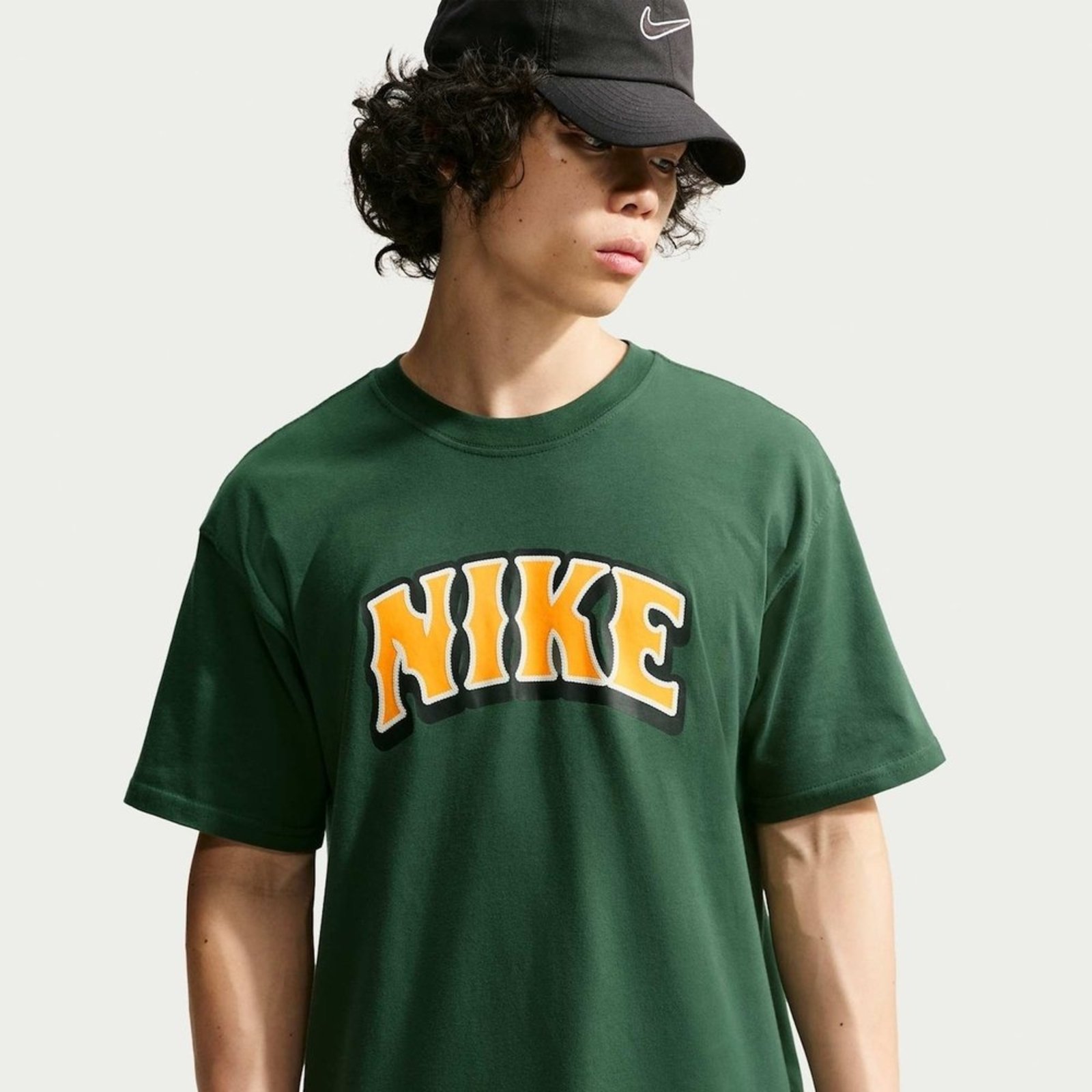Camiseta Nike Sportswear Loose Basketball Dunk Unissex
