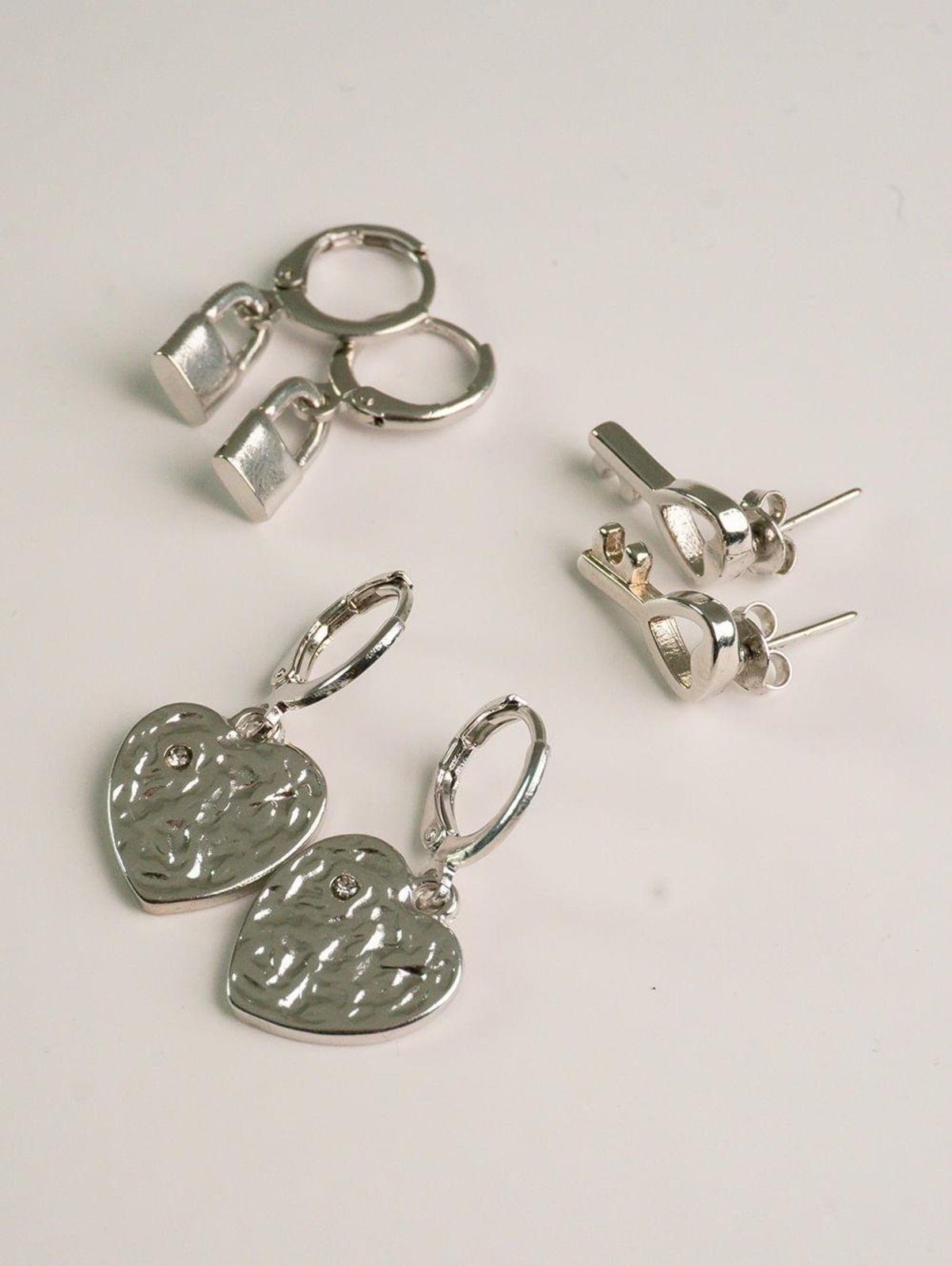 Kit 03 brincos metal unissex variados dourado