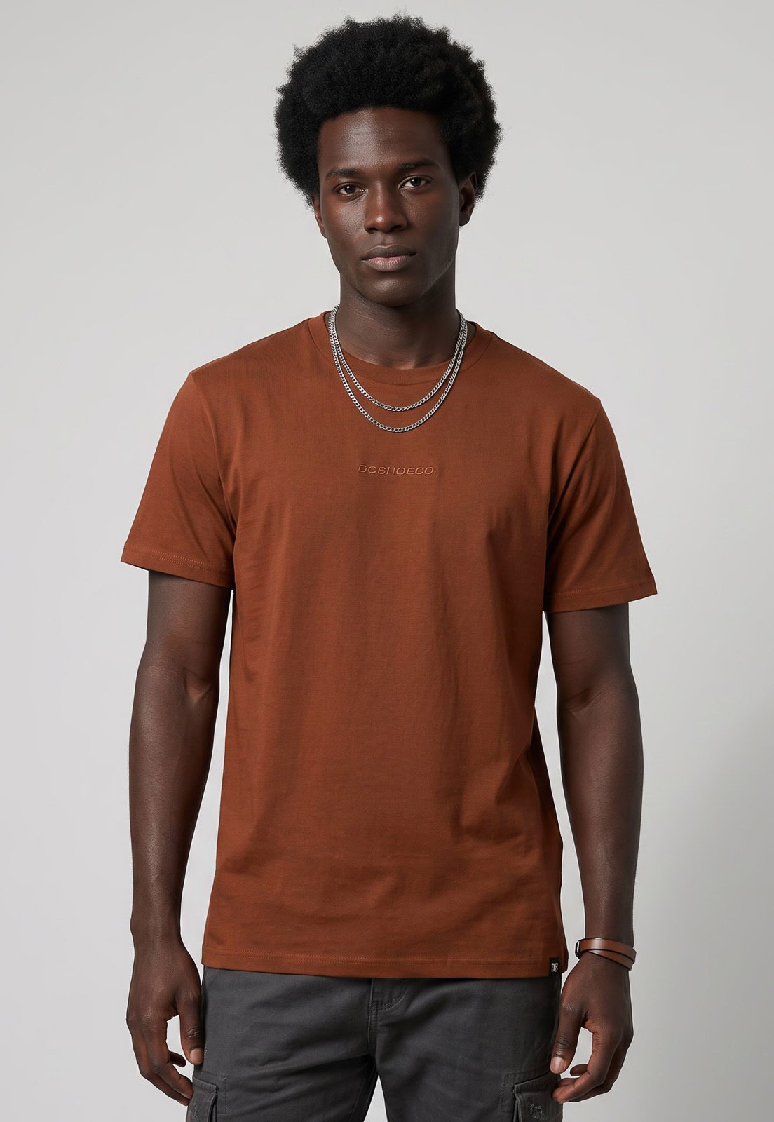 Camiseta Masculina DC Shoes Baseline Marrom