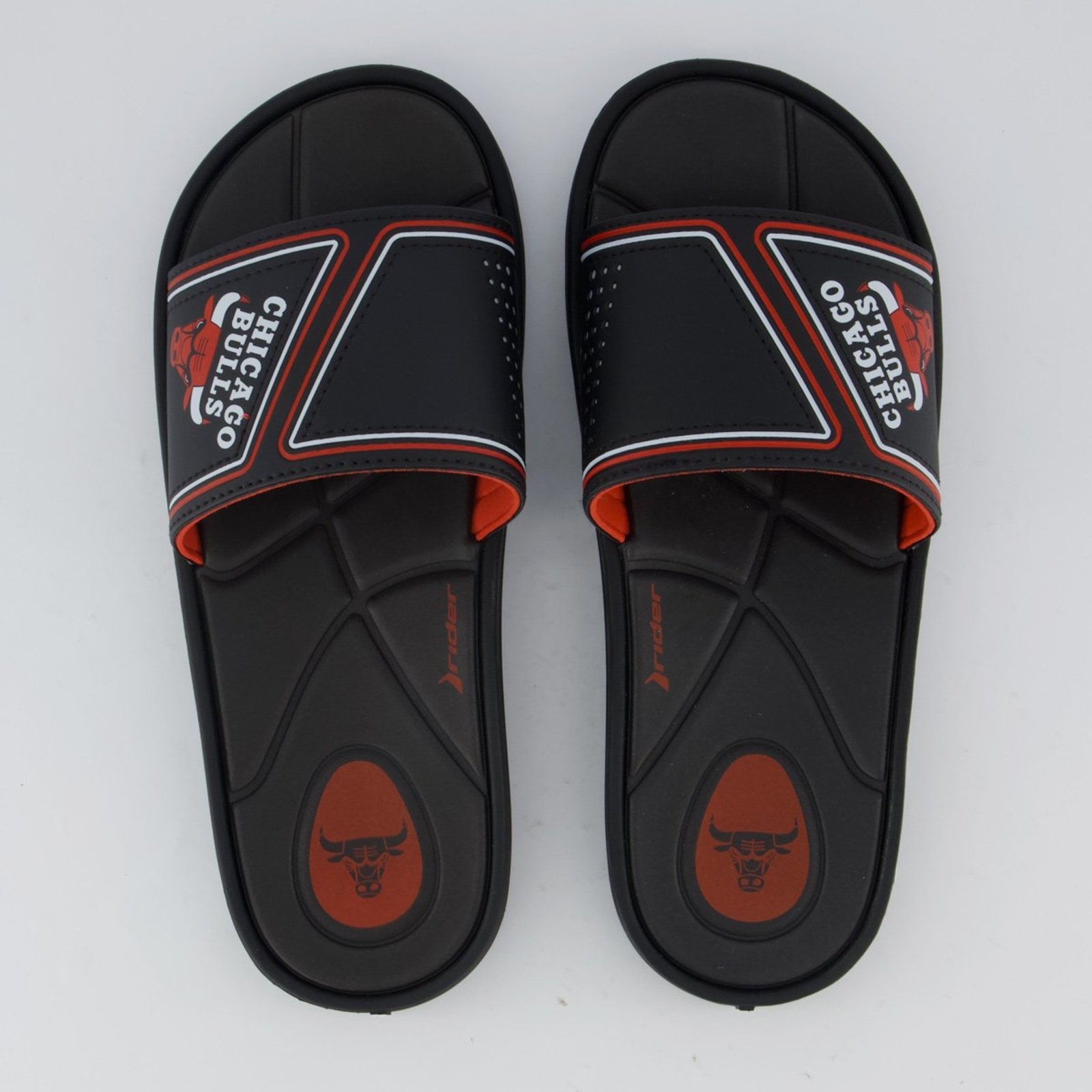 Chinelo Rider Slide Pump NBA Chicago Bulls III Preto e Vermelho