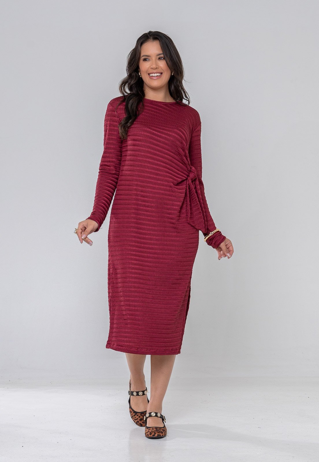 Vestido Aura Rebeca Manga Longa Relevo Vinho