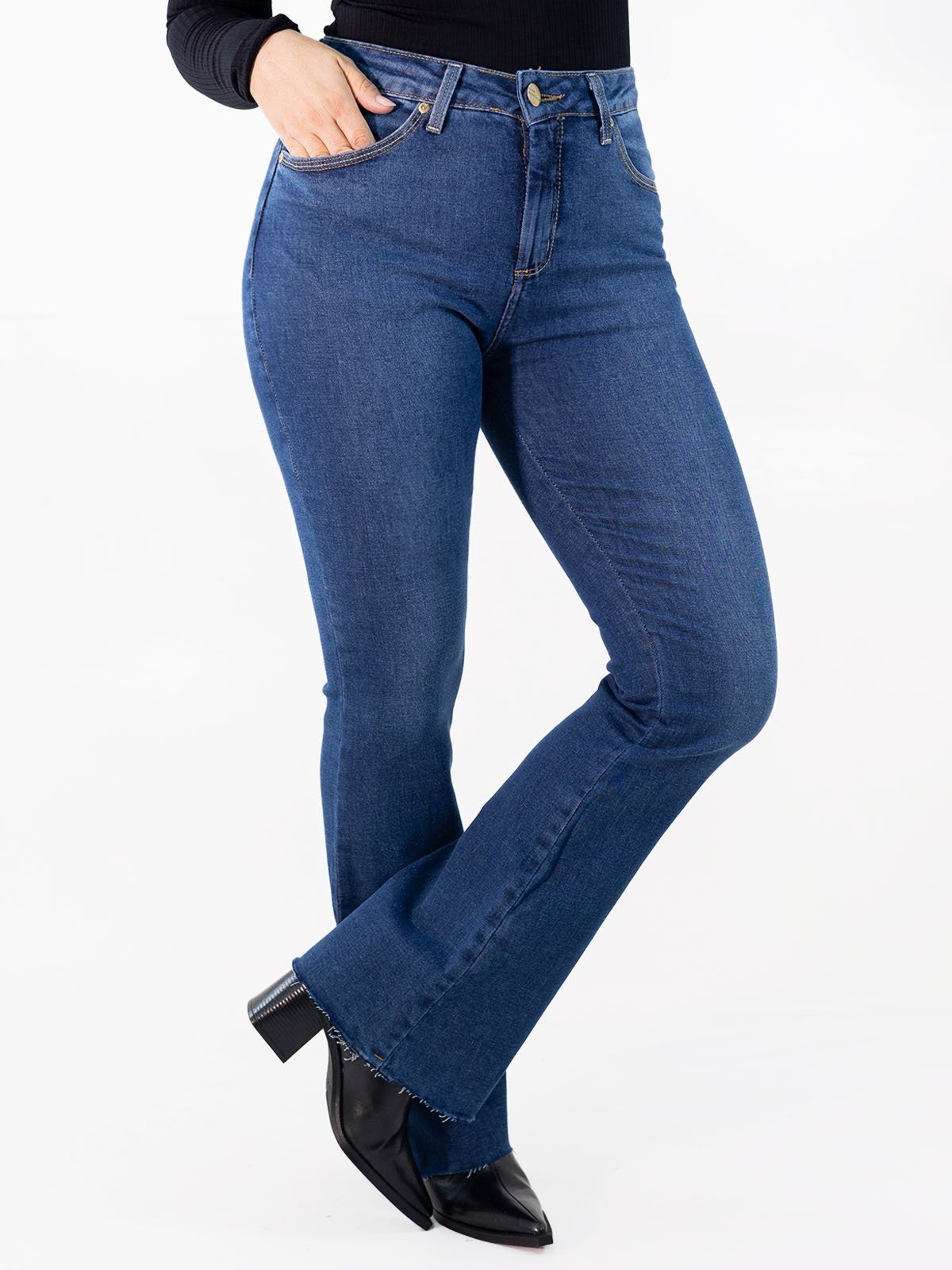 Calça Feminina Flare Jeans Barra Desfiada Cintura Alta Anticorpus