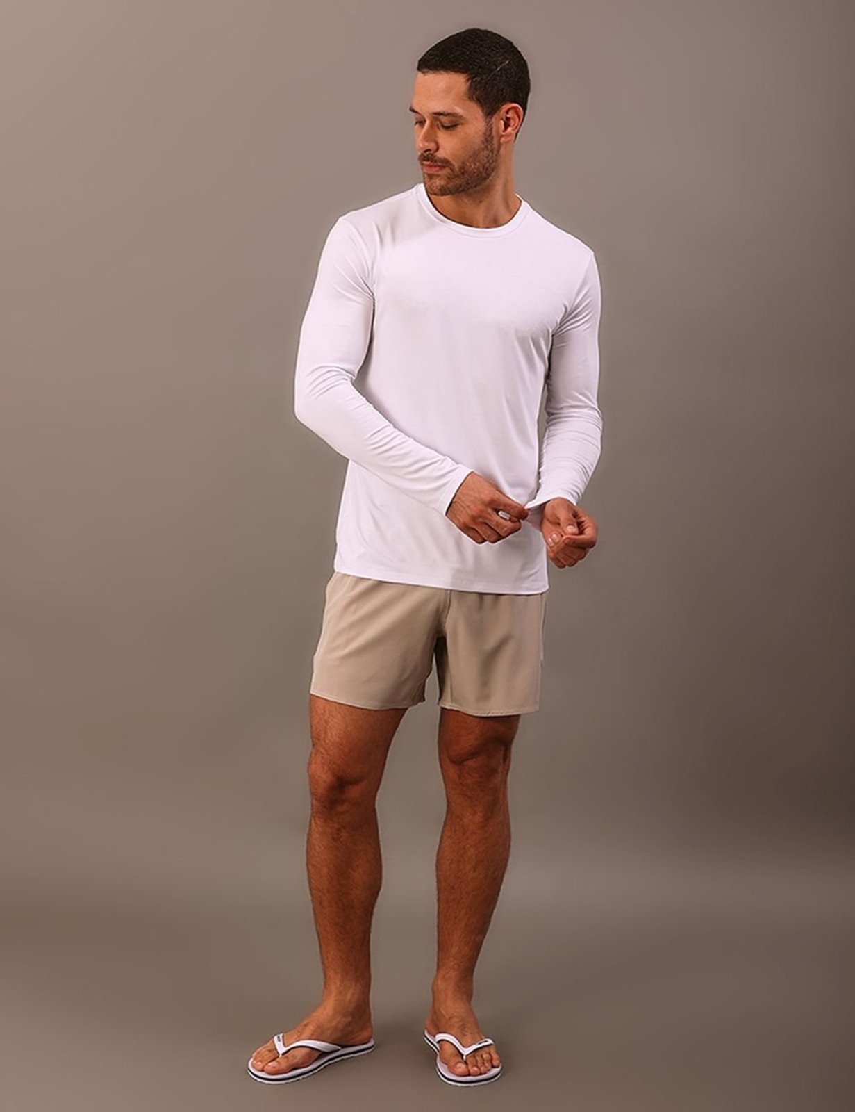 Shorts Elástico Liso Com Logo Lateral - Caqui Claro Calvin Klein Jeans