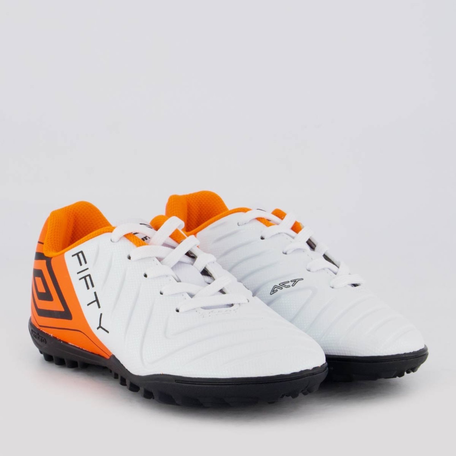 Vista 3 Chuteira Umbro Fifty VI Society Juvenil Branca e Laranja branco Umbro branco