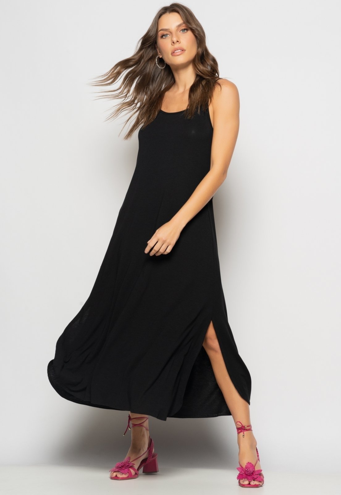 Vestido Longo Alcinha Com Barra Arredondada E Bolsos Salvatore Preto