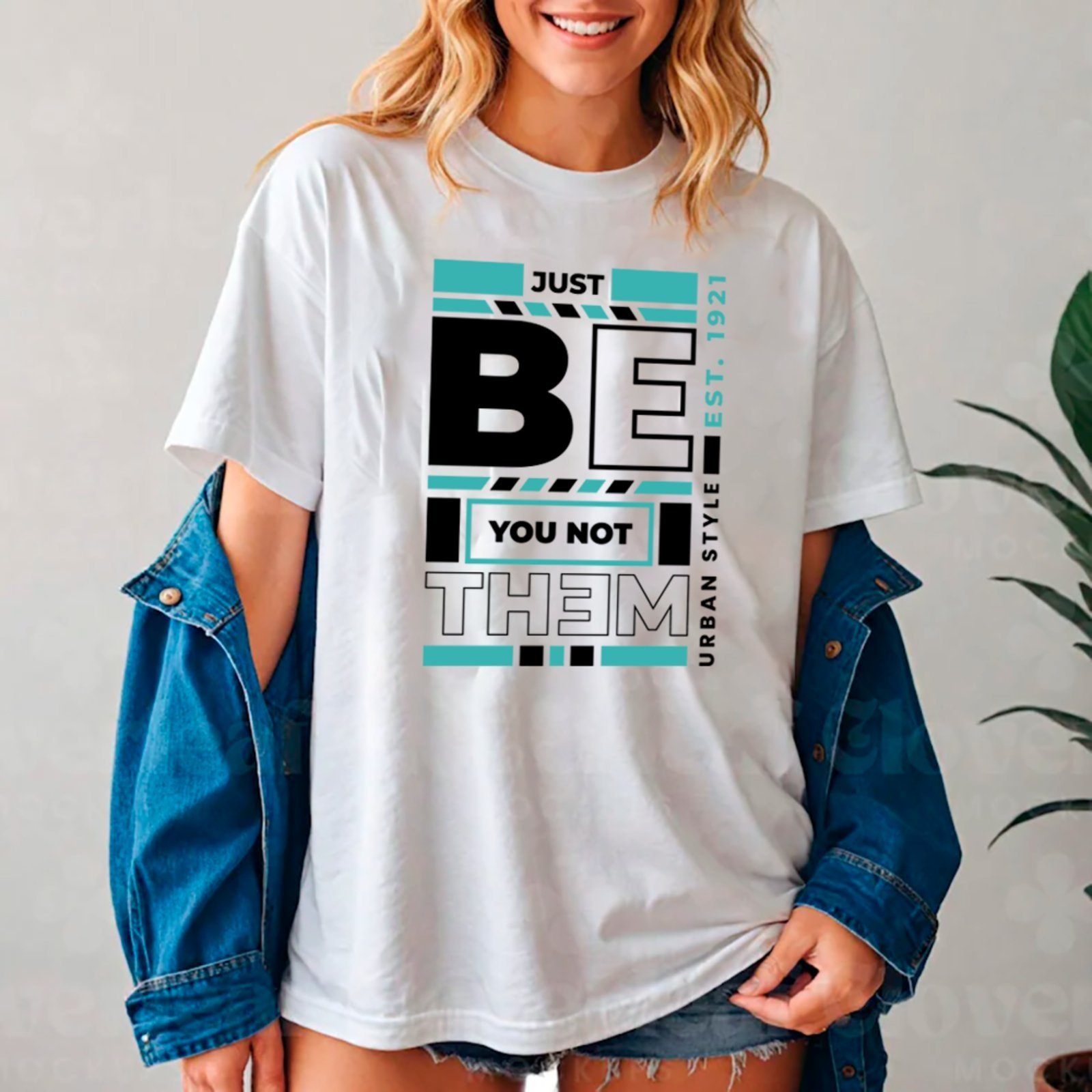 Camiseta Ousy Just Be You Not Them Oversized Unissex Branco