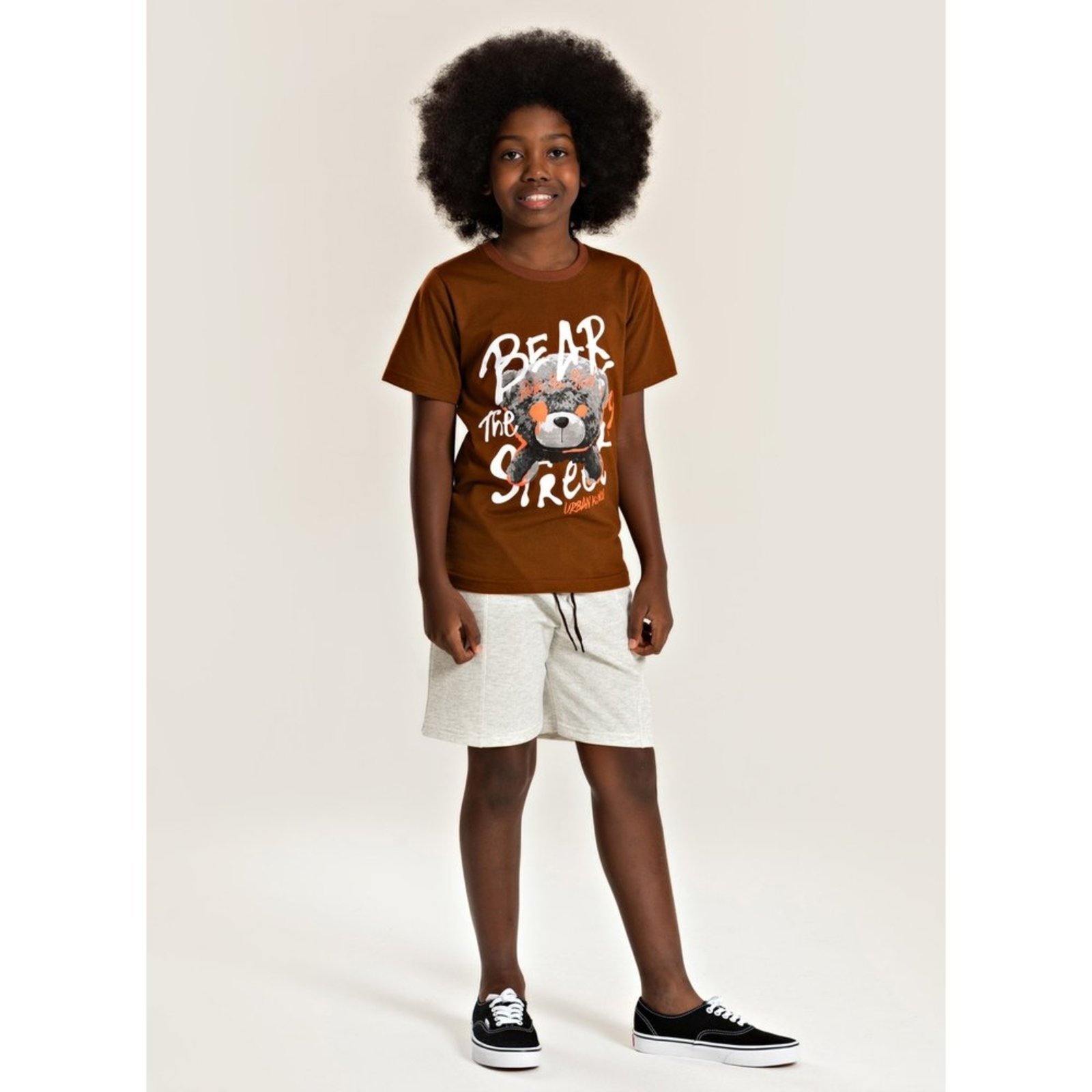Infantil – Conjunto Verão Menino Marrom Camiseta e Bermuda com Recorte Urso Moderno