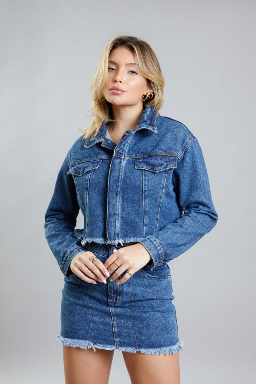 Jaqueta Jeans Cropped Lavagem Média Feminina Dialogo Jeans