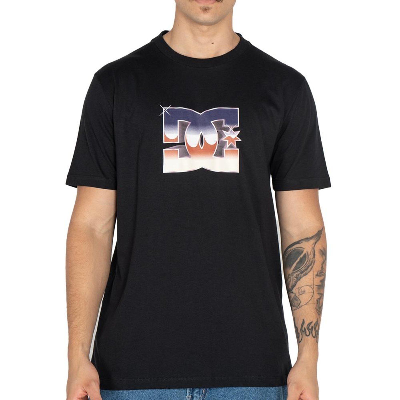 Camiseta DC Shoes Metallic Star WT25 Masculina Preto