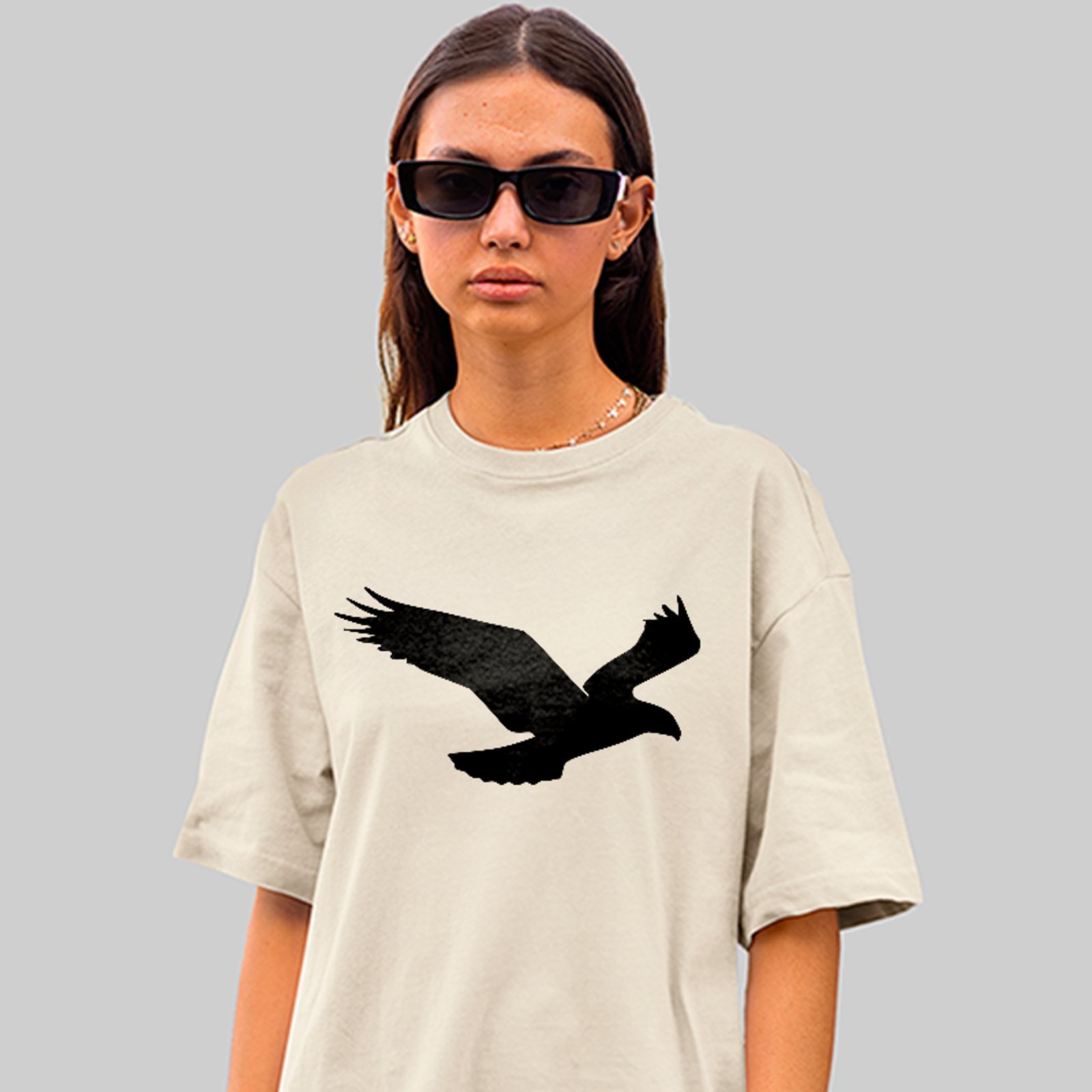 Camiseta Oversized Águia Silhueta Street Style Premium Off White