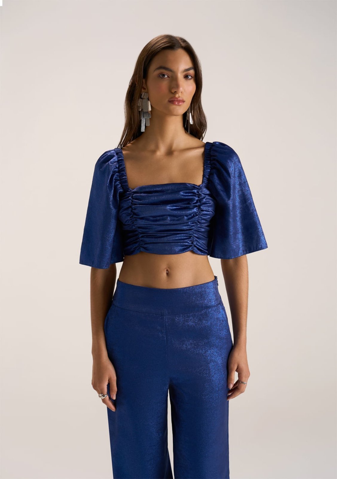 Vista 3 Blusa Zinco Decote Reto Manga Curta Com Franzido azul Zinco azul