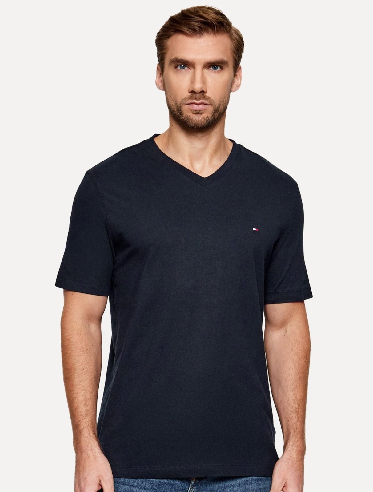 Camiseta Tommy Hilfiger Masculina Essential V-Neck Cotton Azul Marinho
