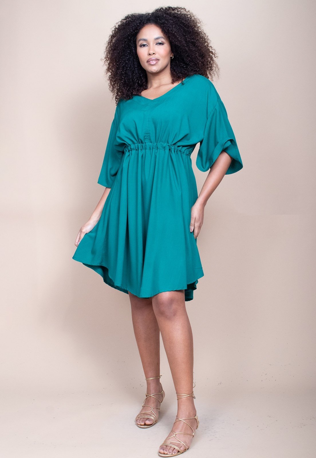 Vestido Curto CabanaFree Caaxixá Viscose com Cordão na Cintura Verde