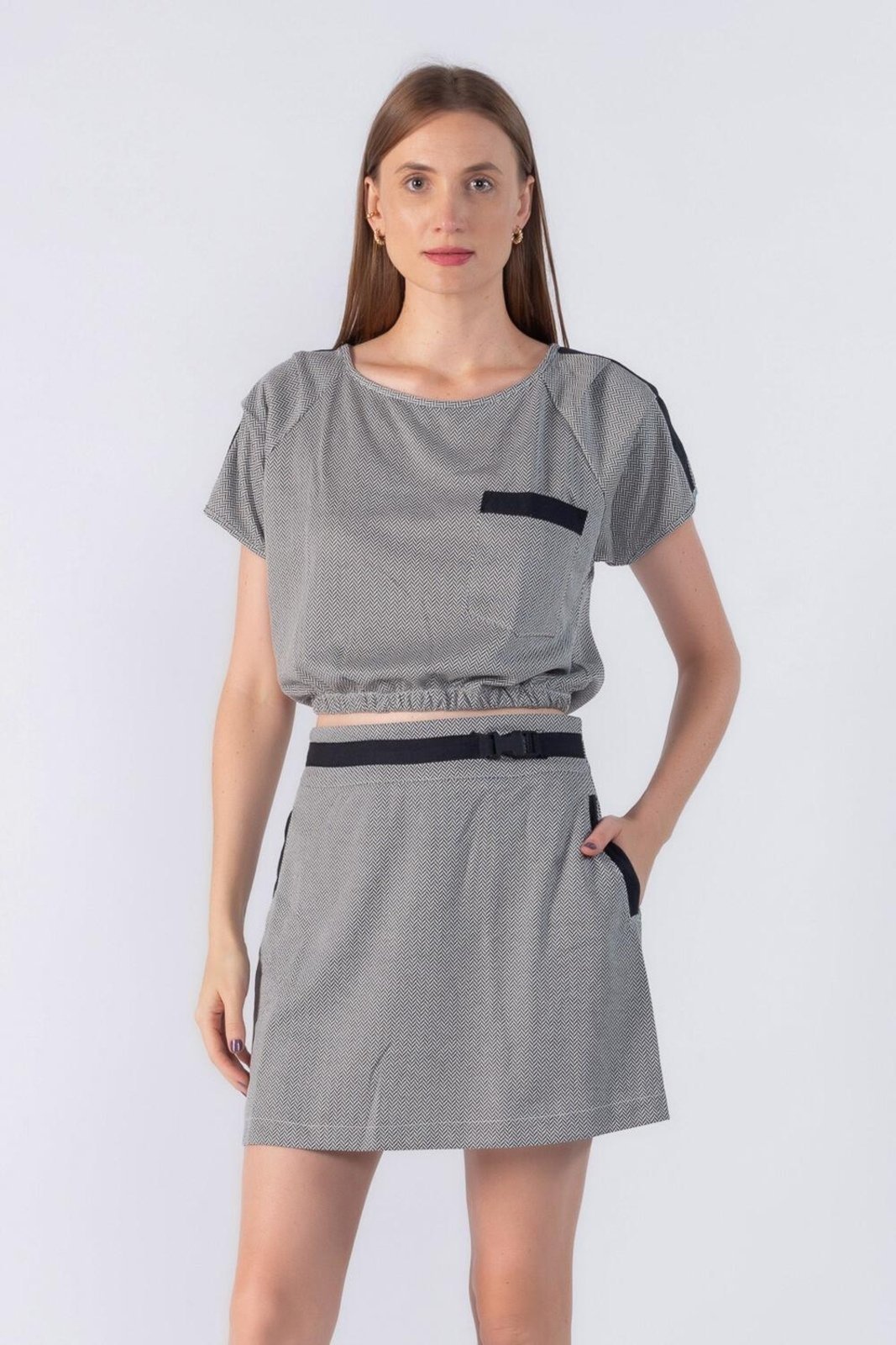 Blusa Lamis estampada com elastico na barra Preto