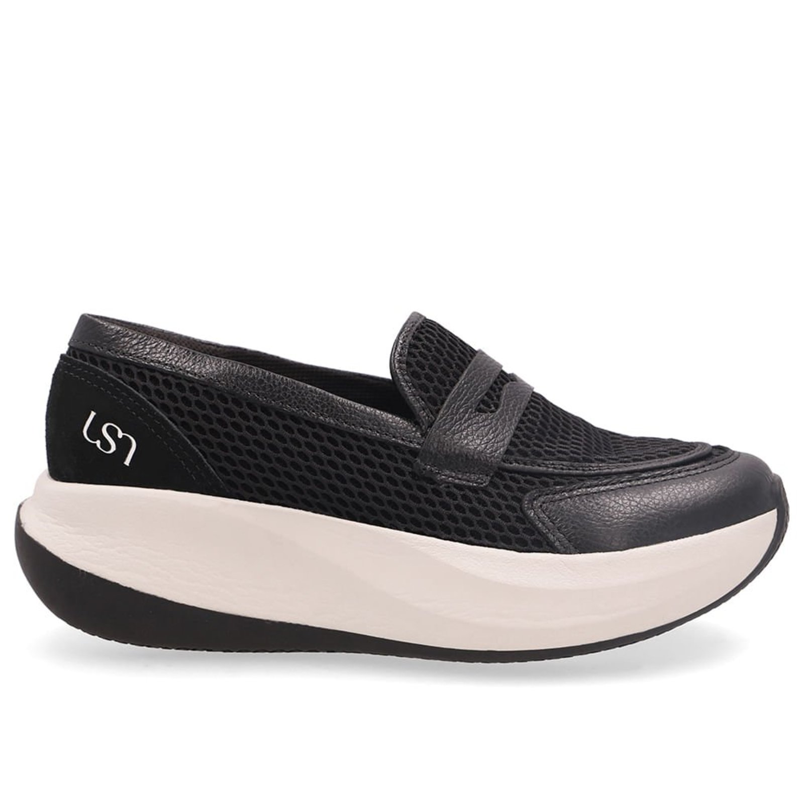 Loafer Multimateriais Preto Com Solado Alto