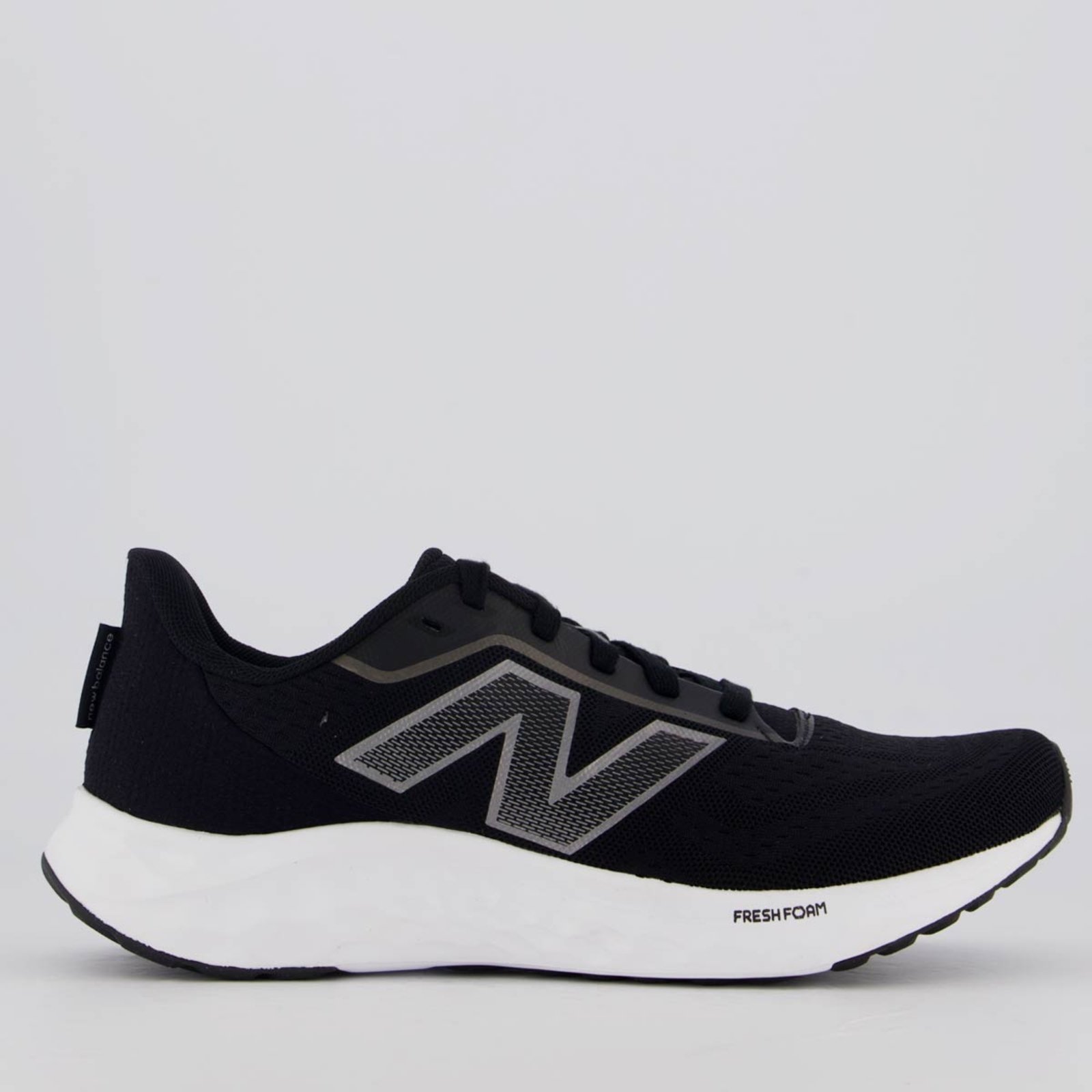 Tênis New Balance Fresh Foam Arishi V4 Preto e Prata