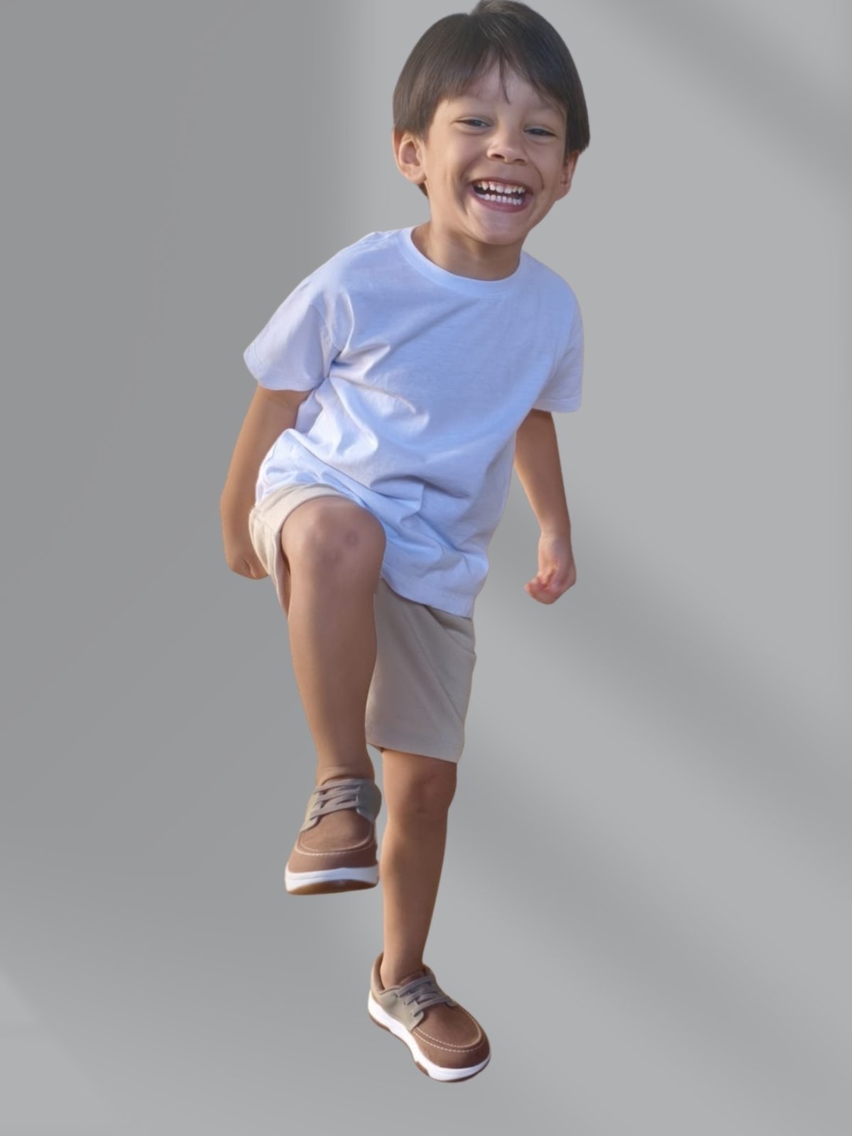 Infantil - Conjunto 2 peças Kit Camiseta Manga Curta Urbania Algodão Branca e Short Bermuda Bege