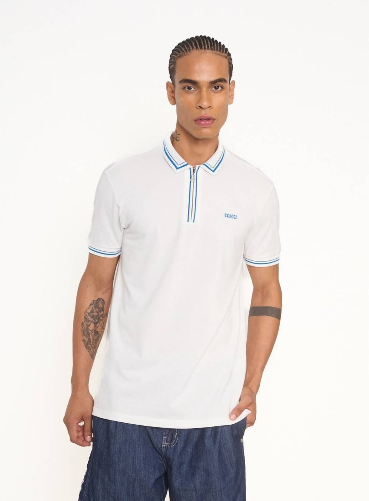 Polo Masculina com Zíper e Gola Retilínea Colcci Off Shell