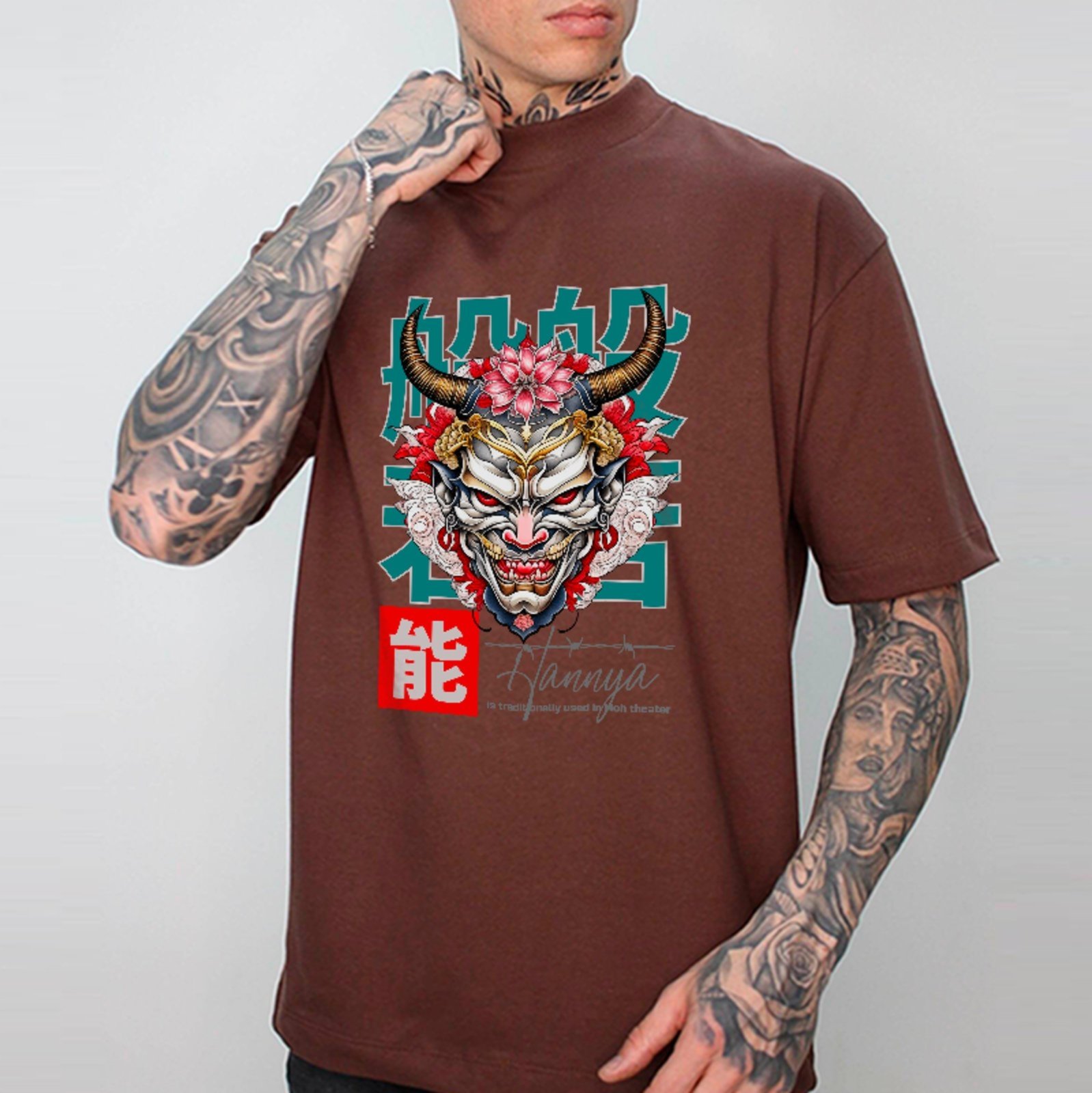 Camiseta Oversized Premium Hannya Samurai Oriental Japão Streetwear Unissex Marrom