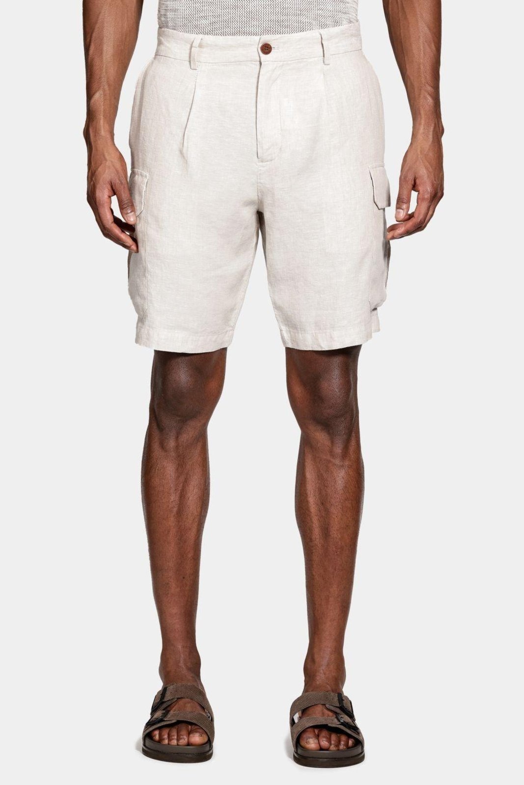 Bermuda Aramis Chino Cargo em Linho