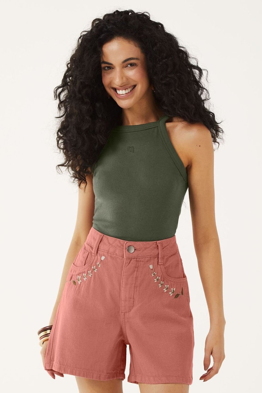 Short Feminino Sarja Bordado Floral Marialícia Rosa