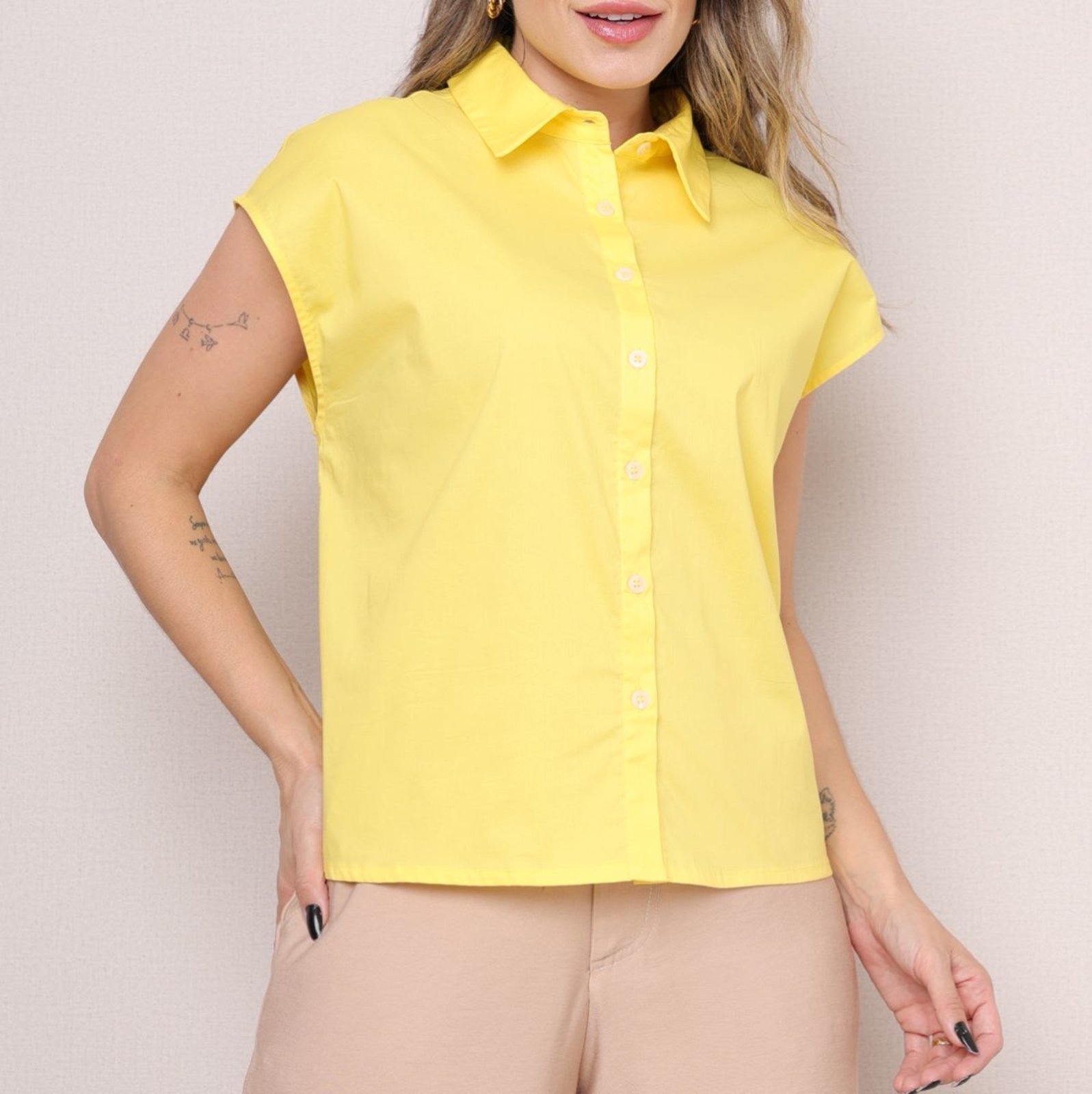 Camisa Alfaiataria Regata Ombro Deslocado Tricoline Amarelo