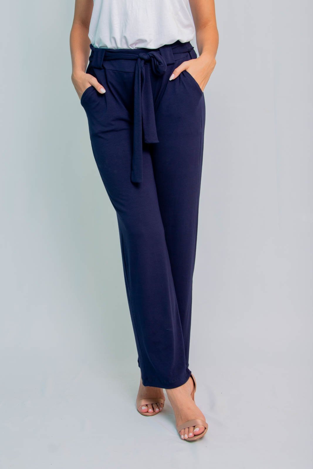 Calça Pantalona Maria Paes com Bolso e Cinto Azul Marinho