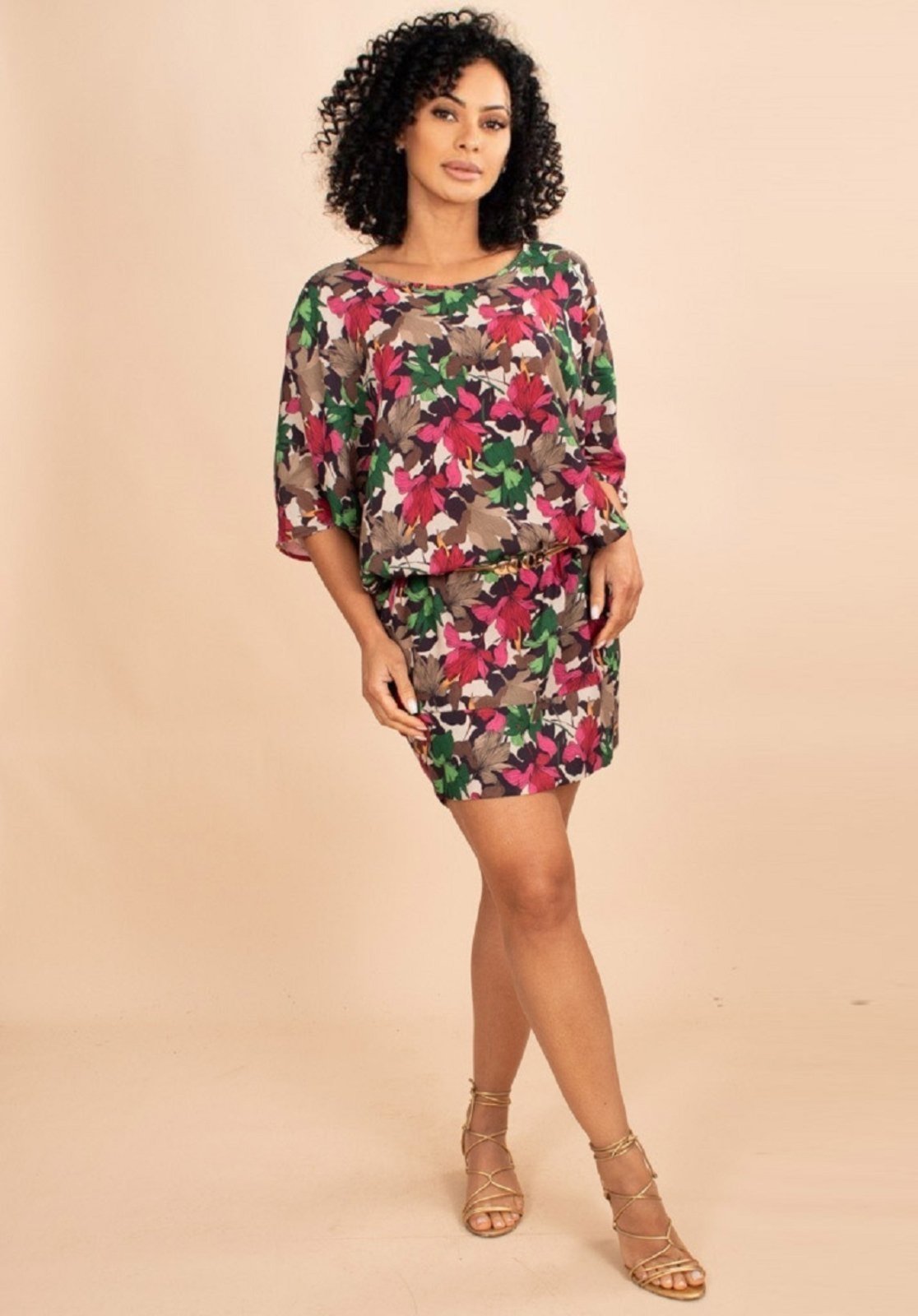 Vista 3 Vestido Curto Plano Morcego Estampa Flores De Mel Amazonia Vital branco/lilás/verde