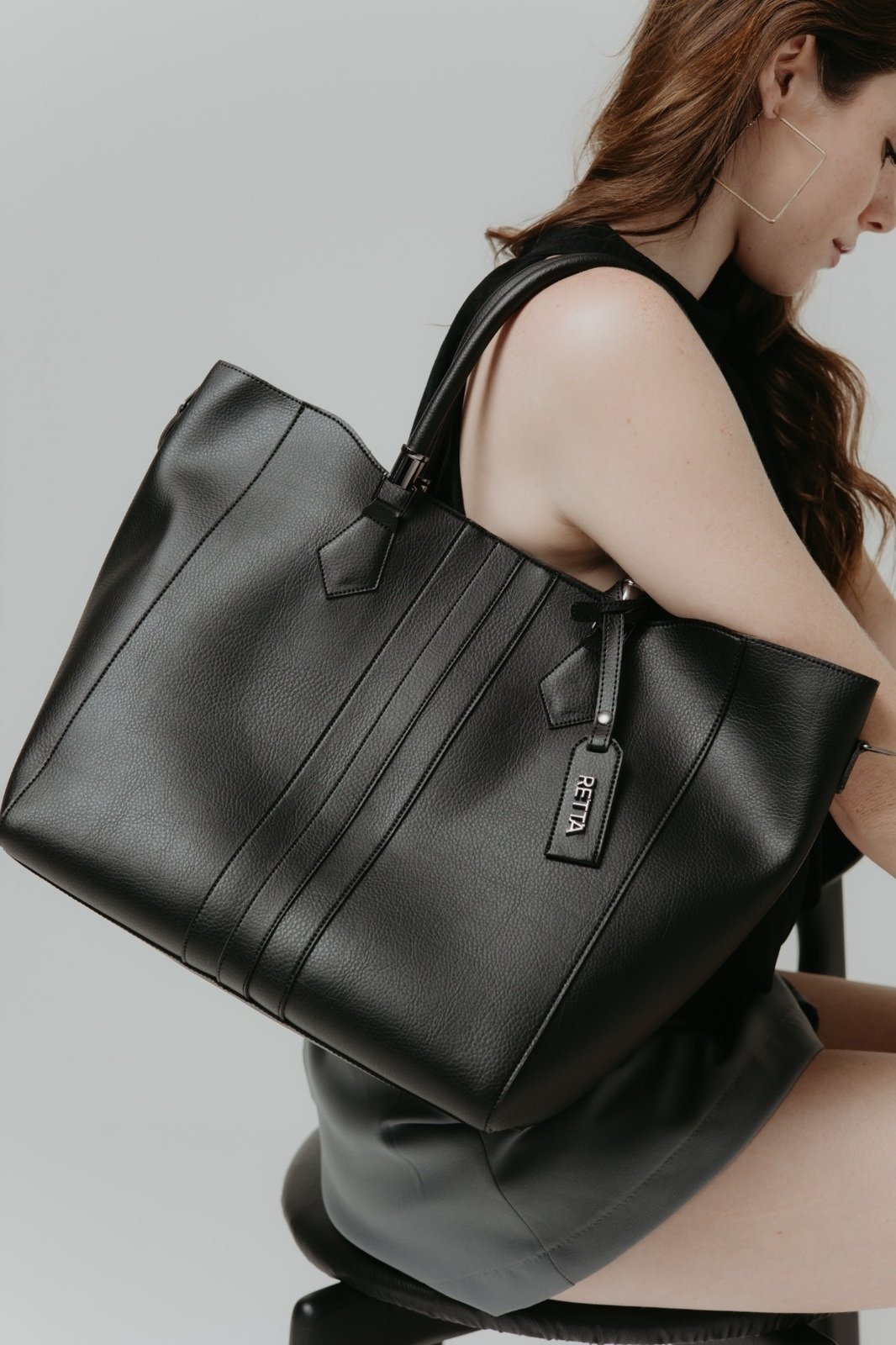 Bolsa Feminina Saco Transversal e de Mão Retta Oficial Preta