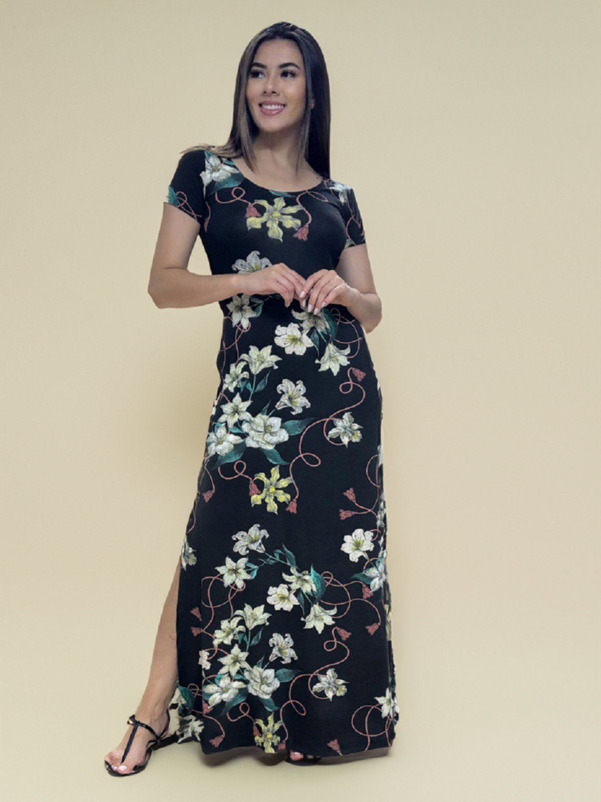 Vestido Longo Malha Gola Canoa Manga Curta Estampa Preto Floral