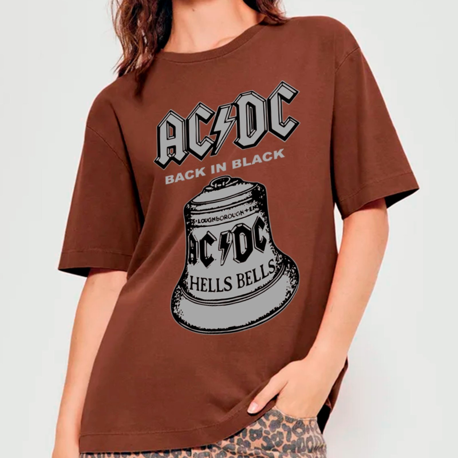 Vista 2 Camiseta Ousy Básica AC DC Hells Bells Estampa Clássica Unissex Marrom branco ousy branco
