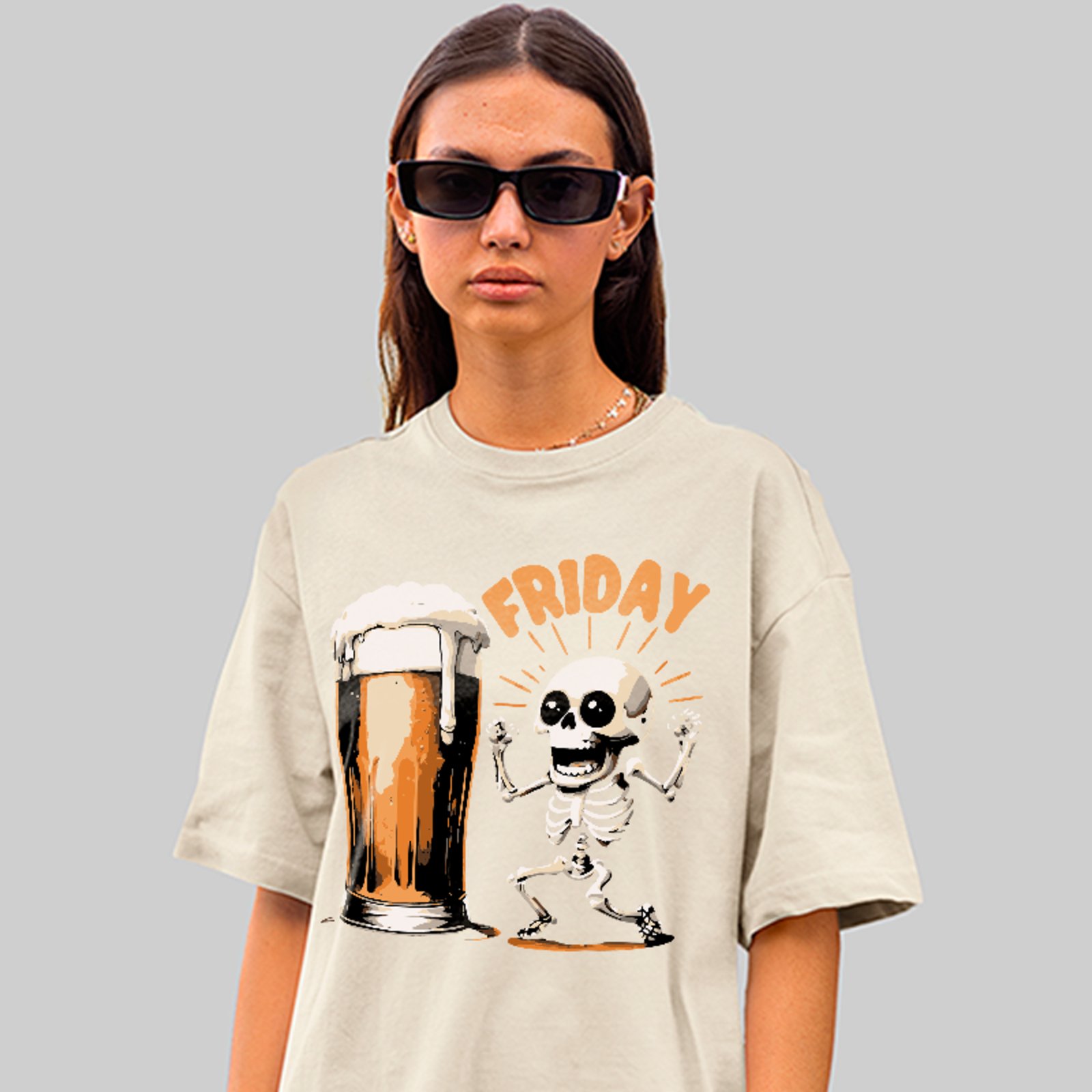 Camiseta Oversized Sextou Cerveja Humor Unissex Off White