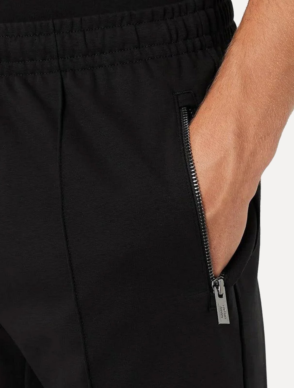 Vista 3 Calça Moletom Empório Armani Masculina Jogger Pocket Zip Preta preto Emporio Armani preto